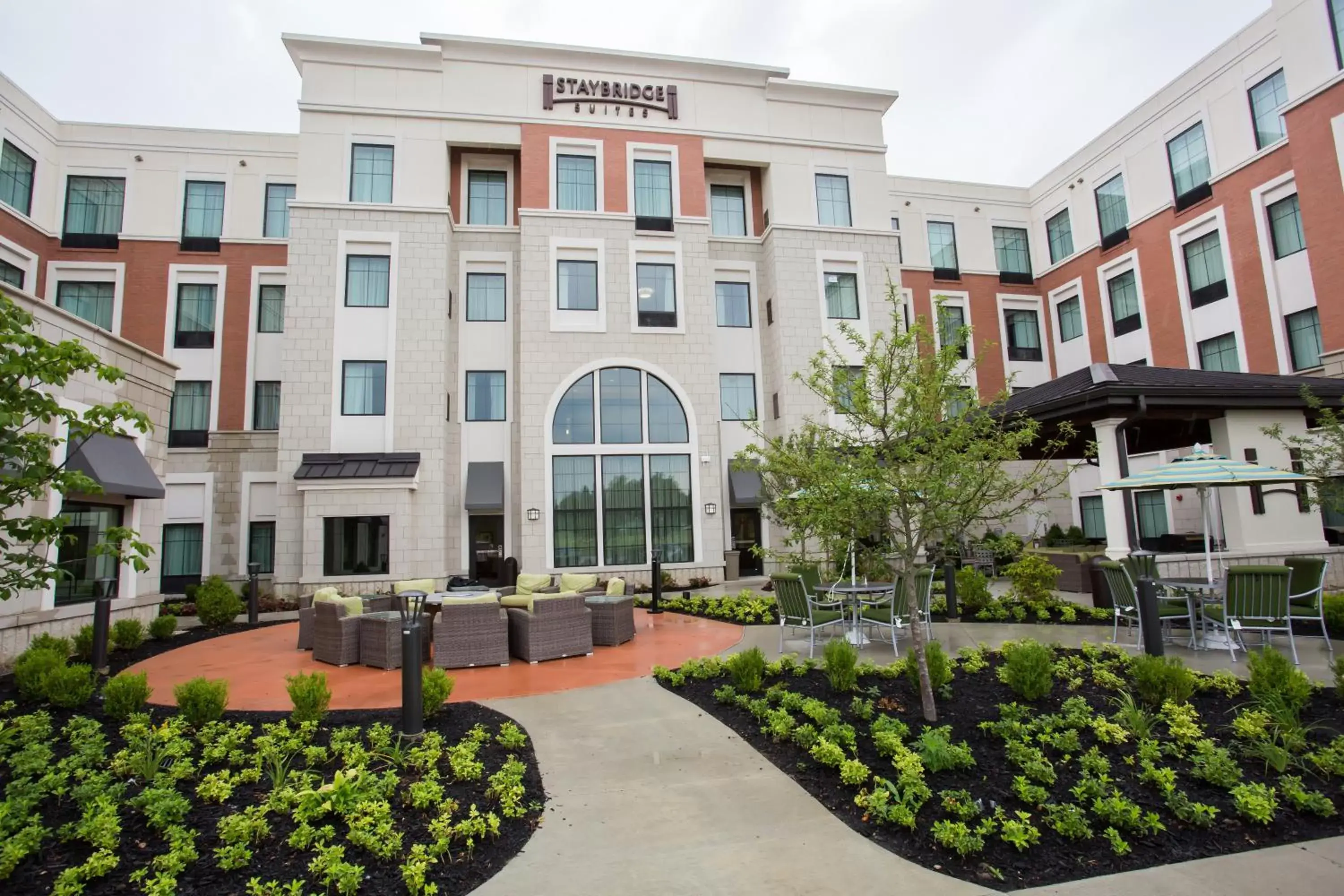 Property building in Staybridge Suites Miamisburg by IHG Property building in Staybridge Suites Miamisburg by IHG