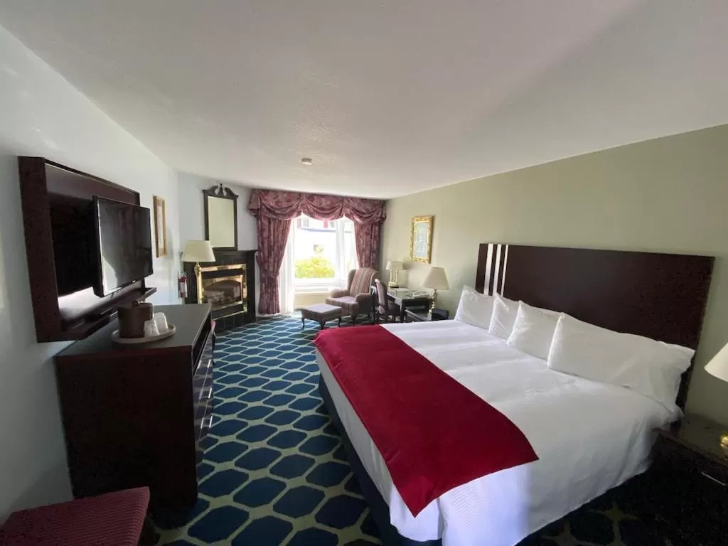 Bed in Auberge Gisele's Inn