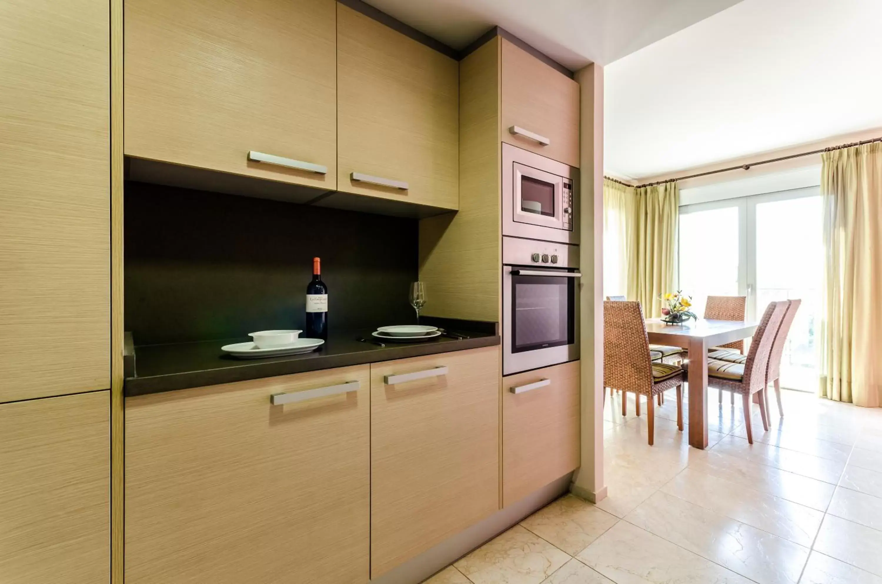 Kitchen or kitchenette, Kitchen/Kitchenette in El Plantío Golf Resort