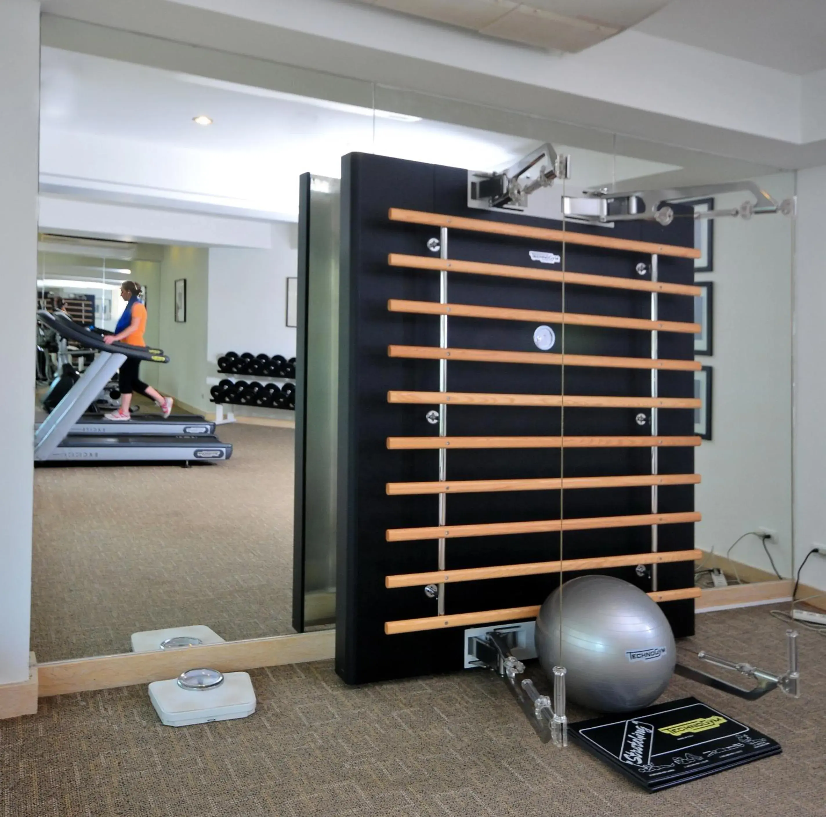 Fitness centre/facilities in Tara Angkor Hotel Fitness centre/facilities in Tara Angkor Hotel