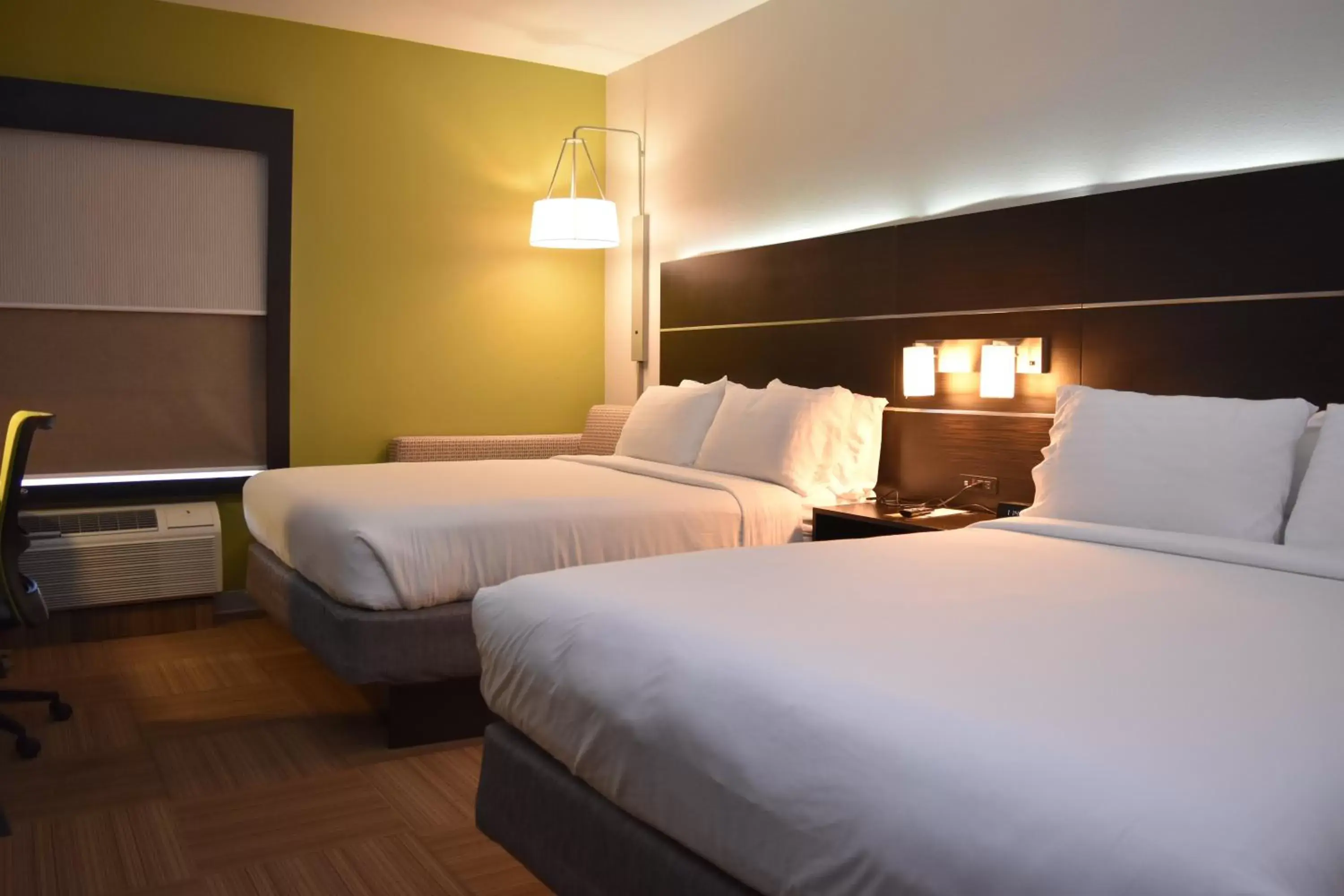 Photo of the whole room, Bed in Holiday Inn Express Venice, an IHG Hotel