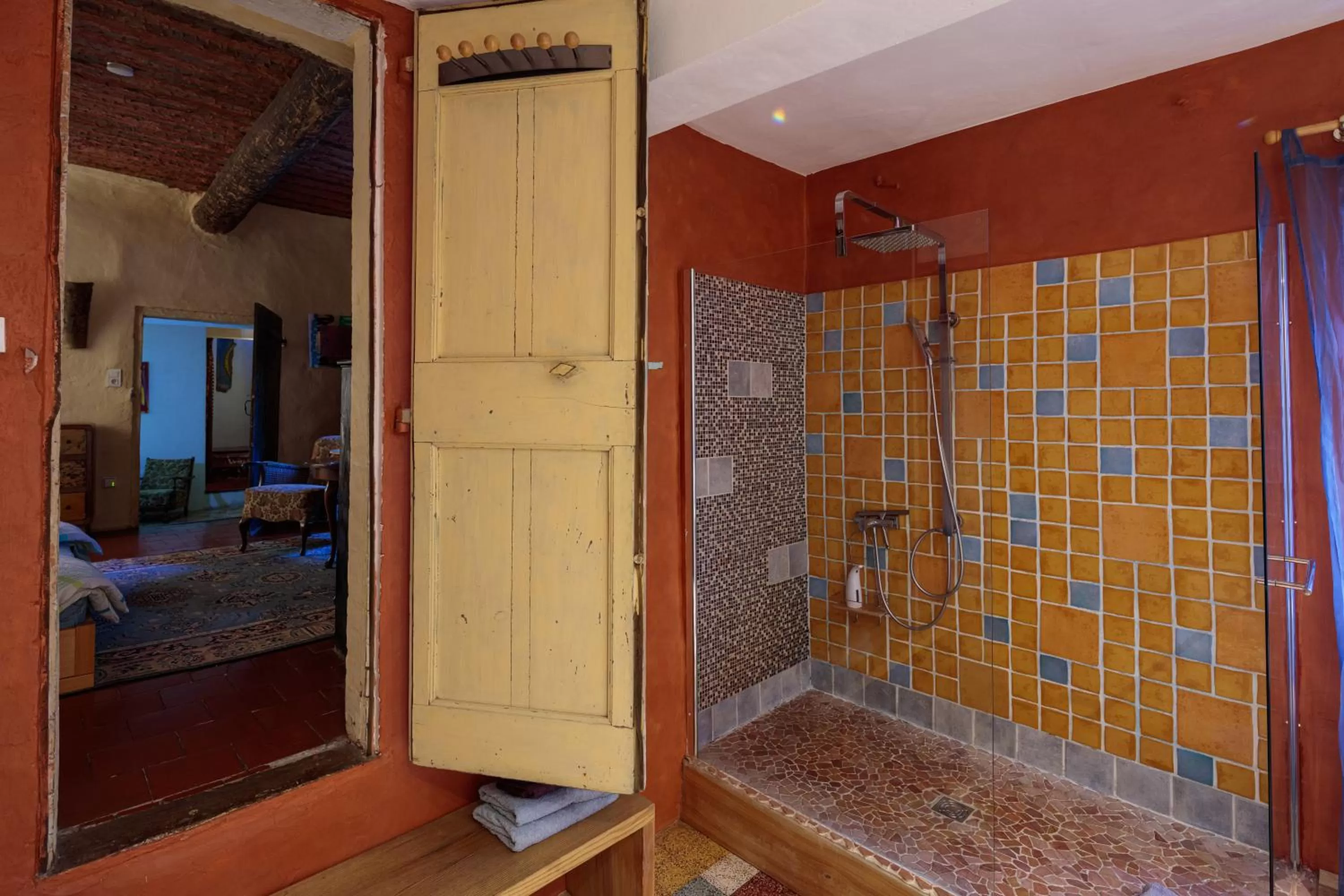 Bathroom in La Vieille Maison - Halte Gourmande