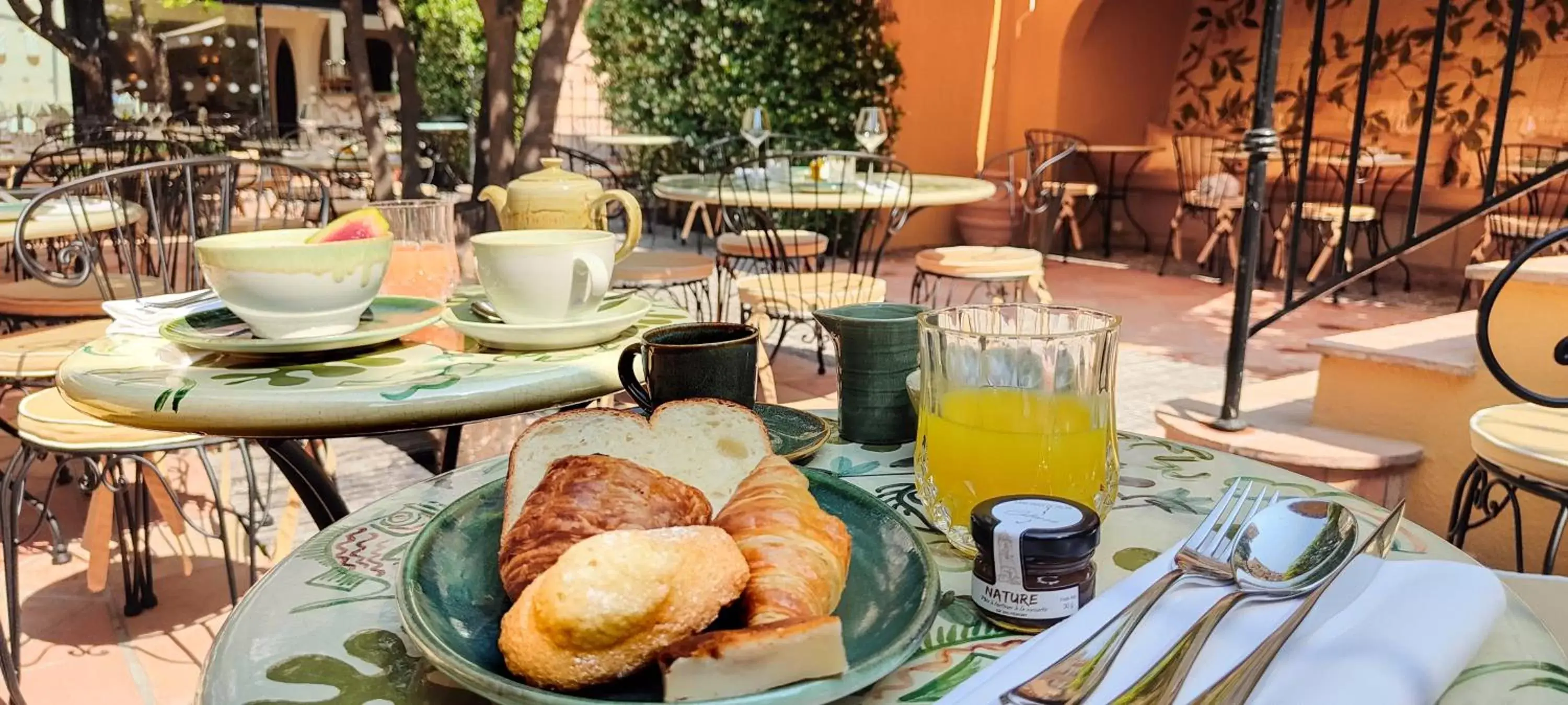 Breakfast in Hôtel La Pérouse Nice Baie des Anges - Recently fully renovated