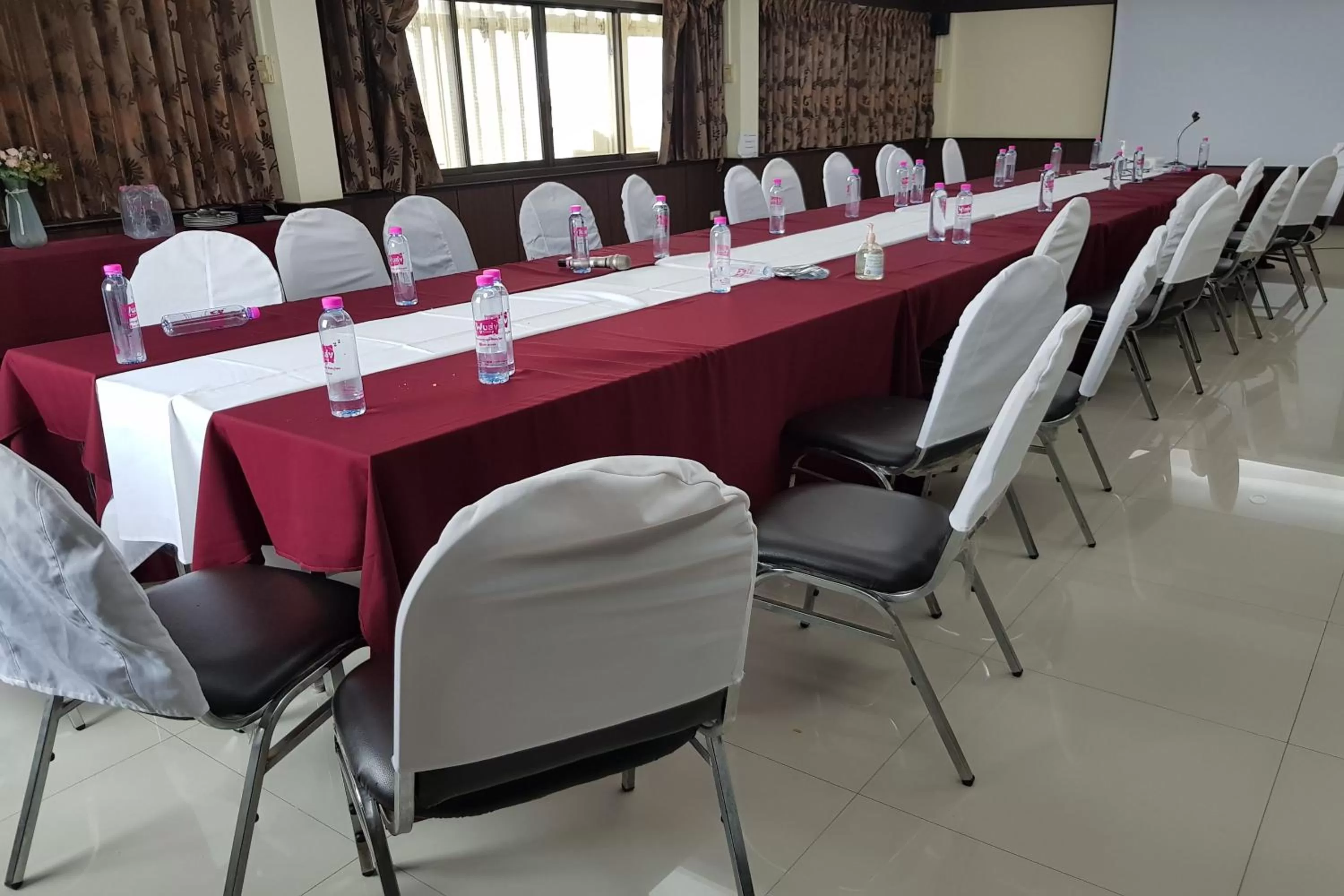 Meeting/conference room in Poonsook Phitsanulok Hotel SHA Plus