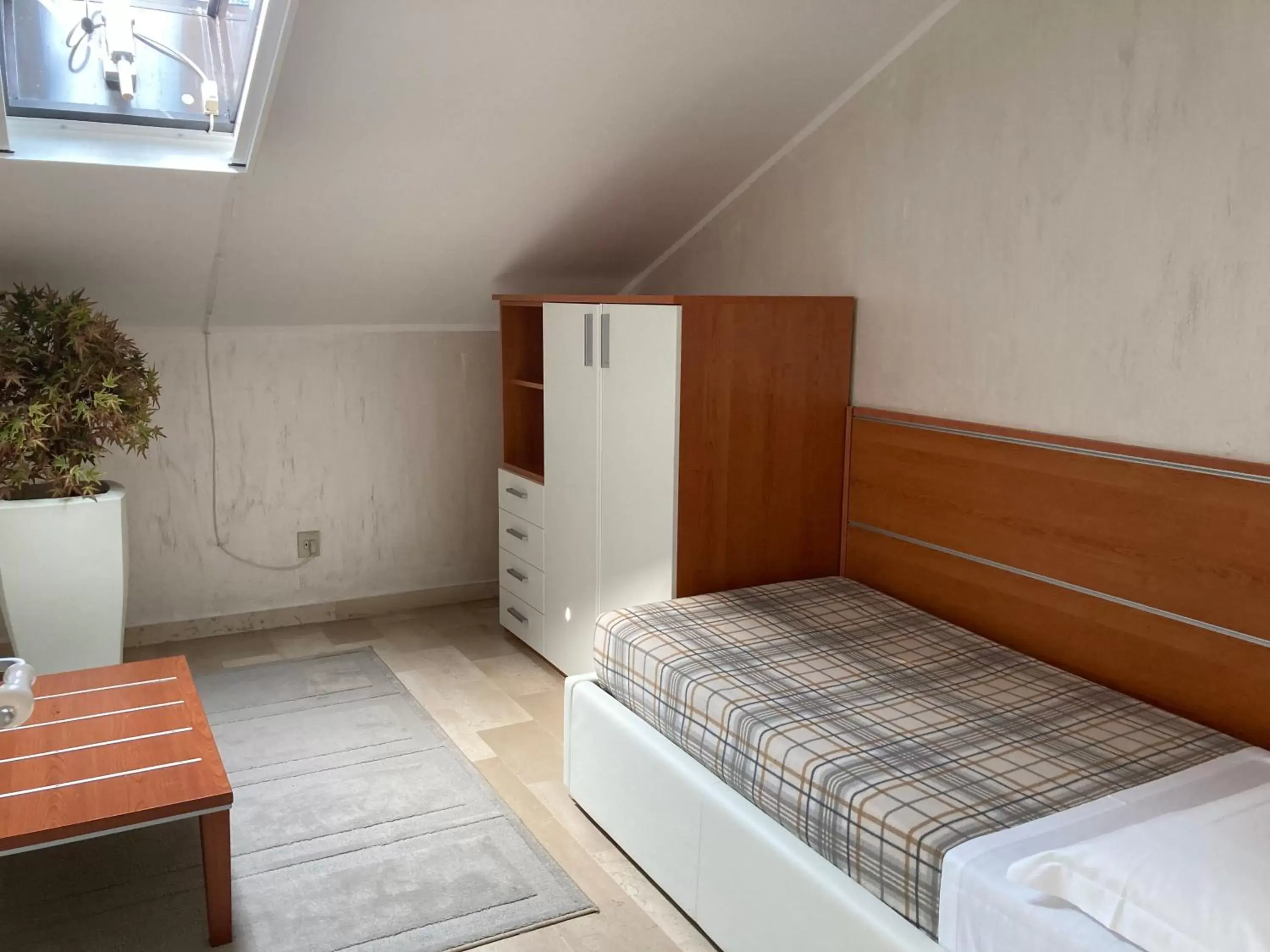 Bedroom, Bed in Oasis Lagoon Estate