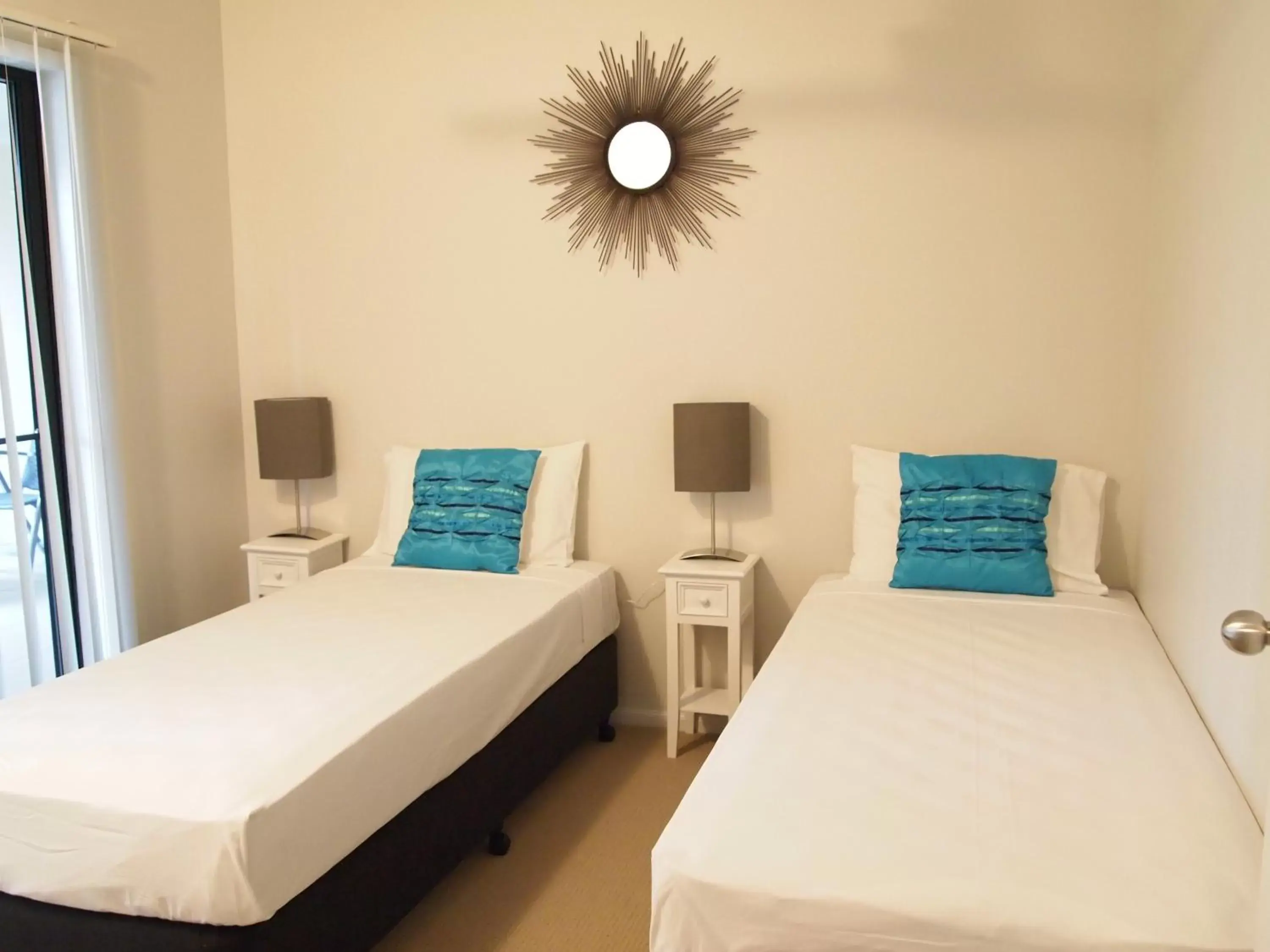 Bedroom, Bed in Edge Apartments Cairns