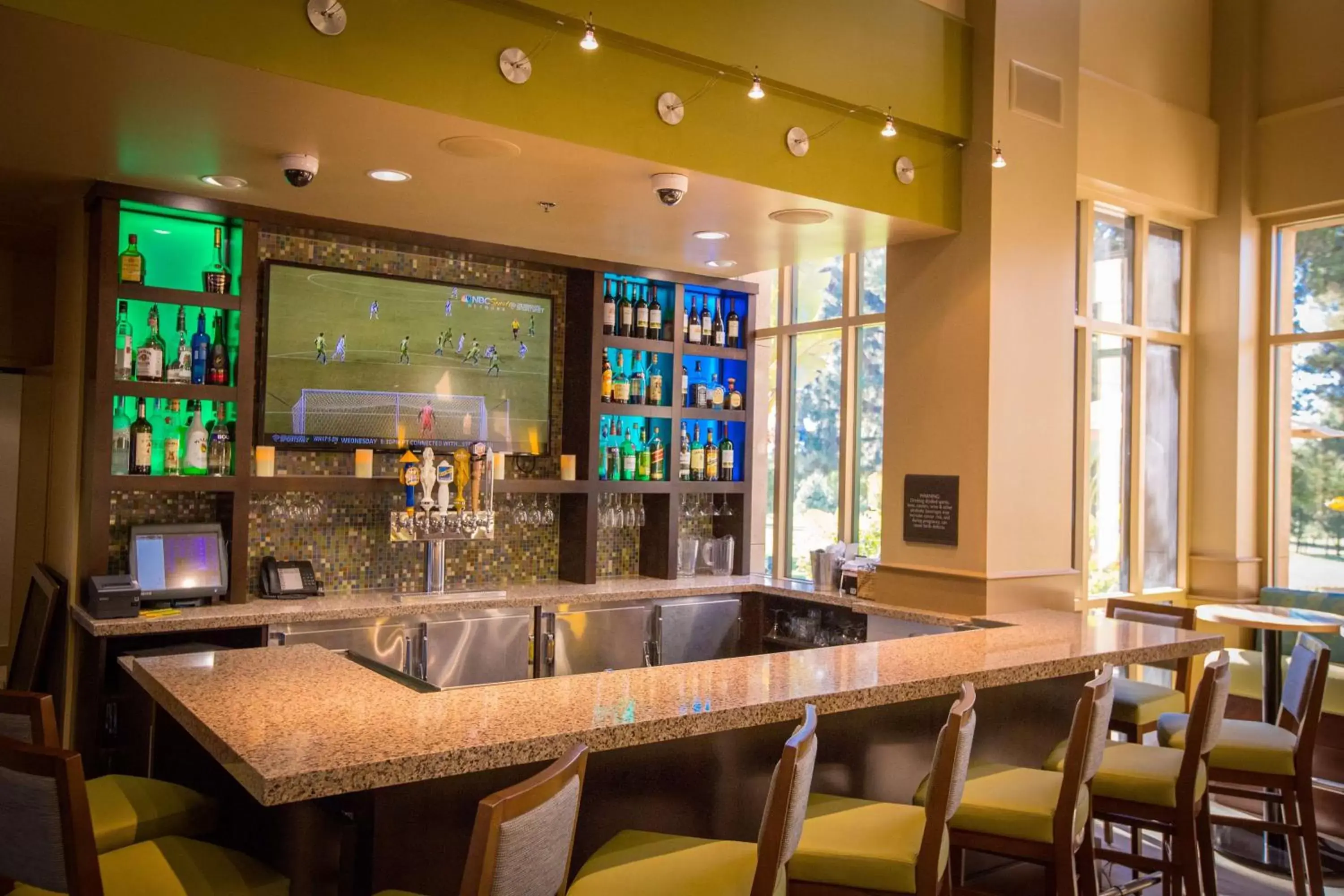 Lounge or bar, Lounge/Bar in Hilton Garden Inn Montebello / Los Angeles