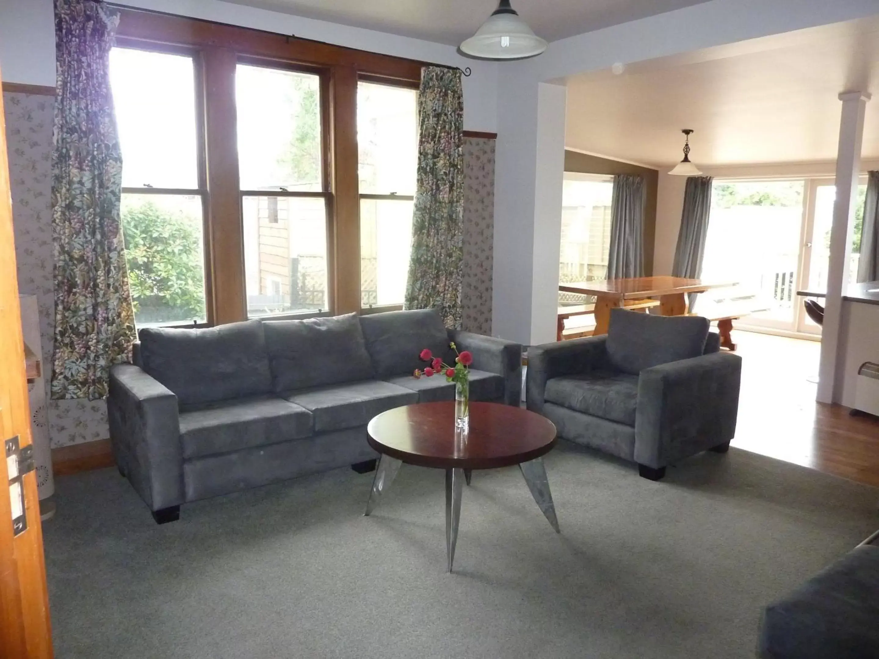 Living room, Seating Area in Anchor Motel