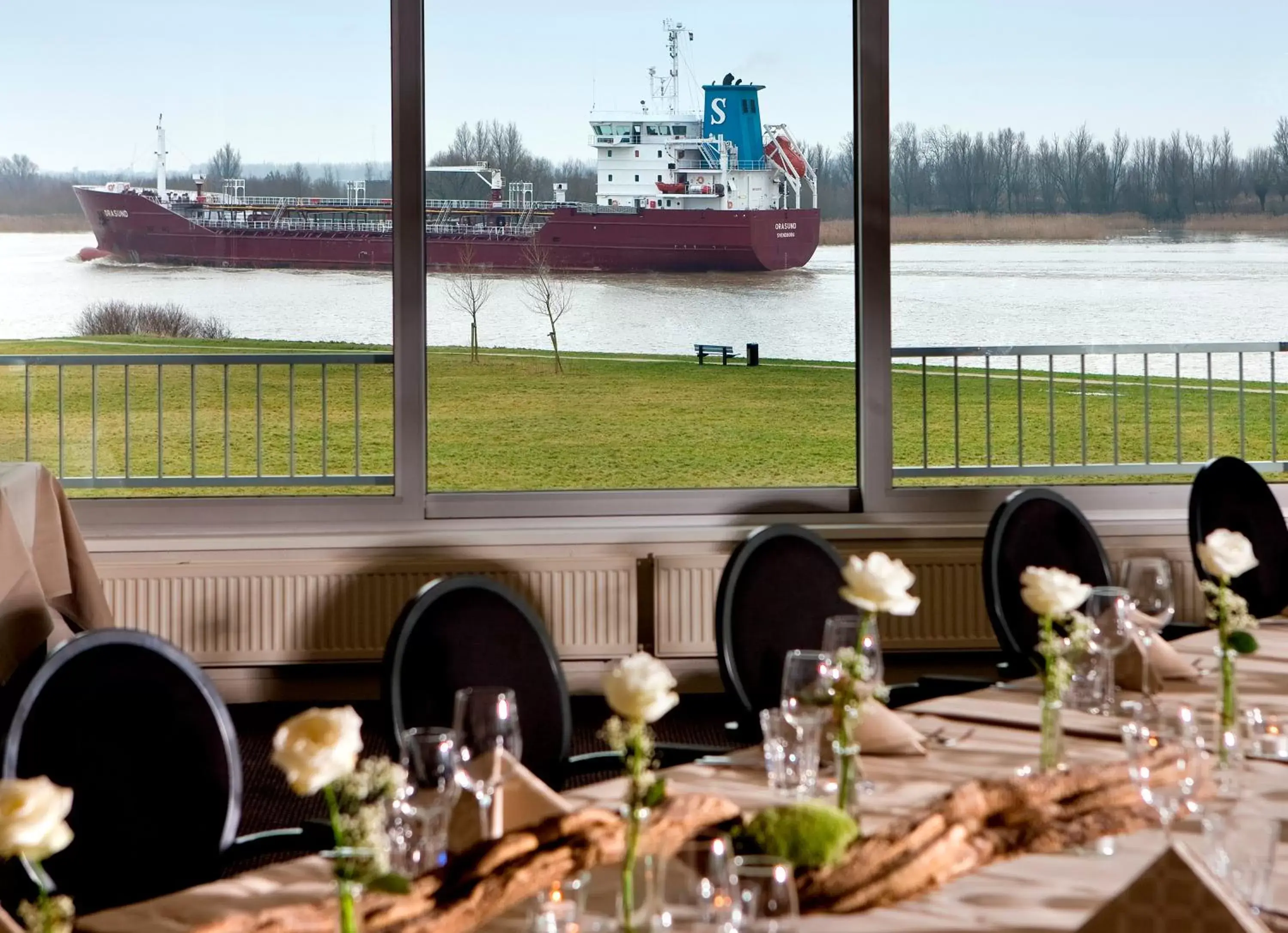 Restaurant/Places to Eat in Van der Valk Hotel ARA Zwijndrecht