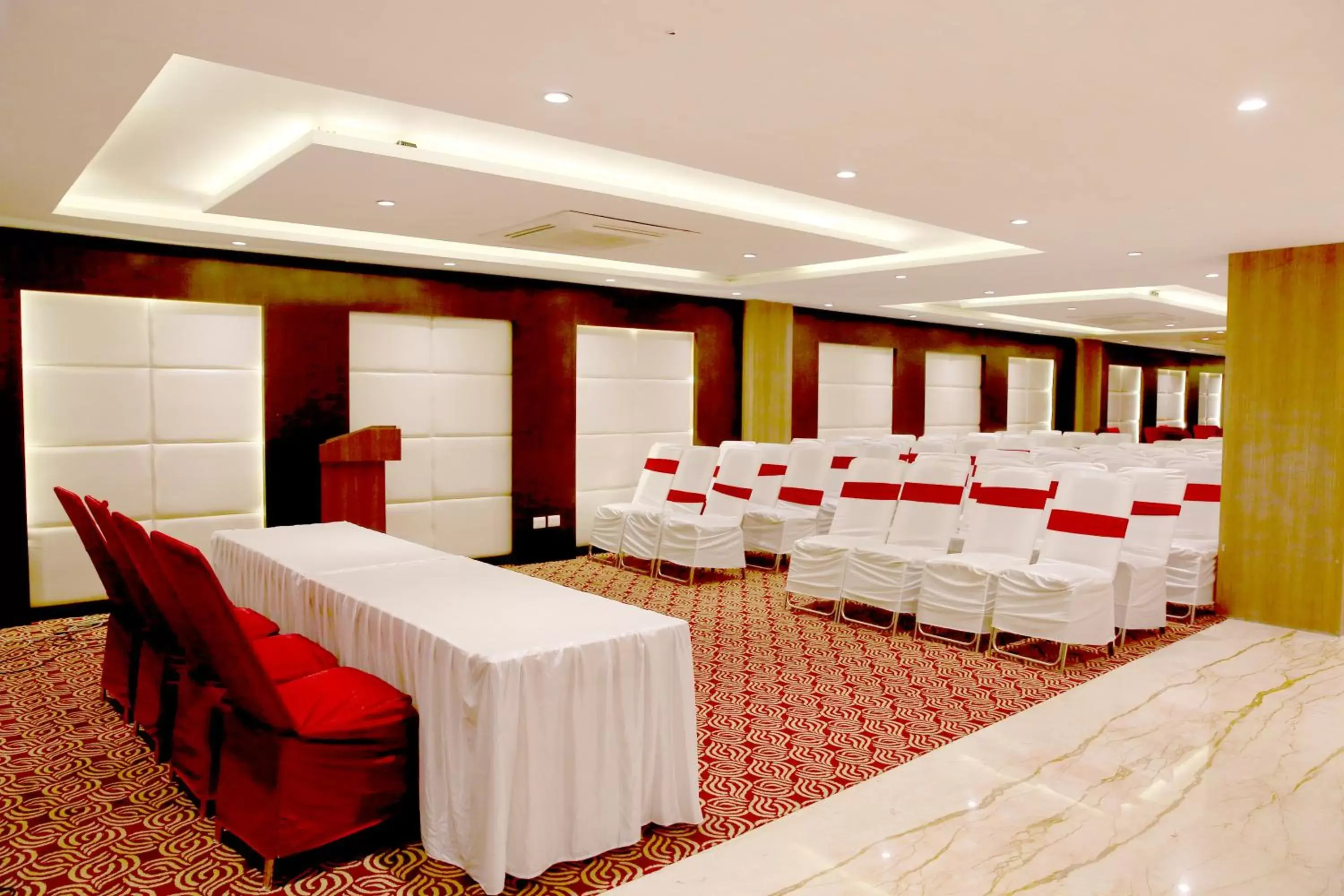 Banquet/Function facilities, Banquet Facilities in Le Roi Udaipur