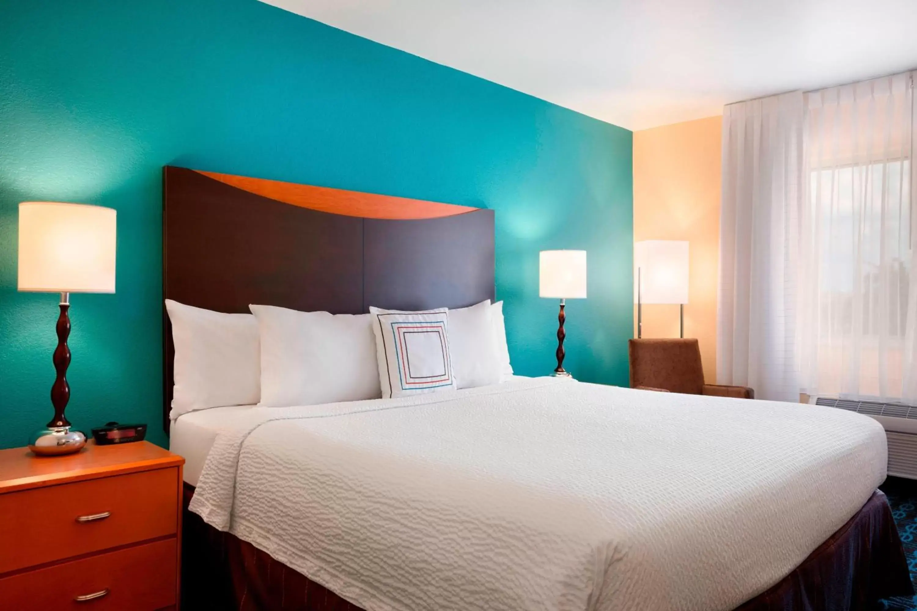 Photo of the whole room, Bed in Fairfield Inn & Suites by Marriott Houston Energy Corridor/Katy Freeway