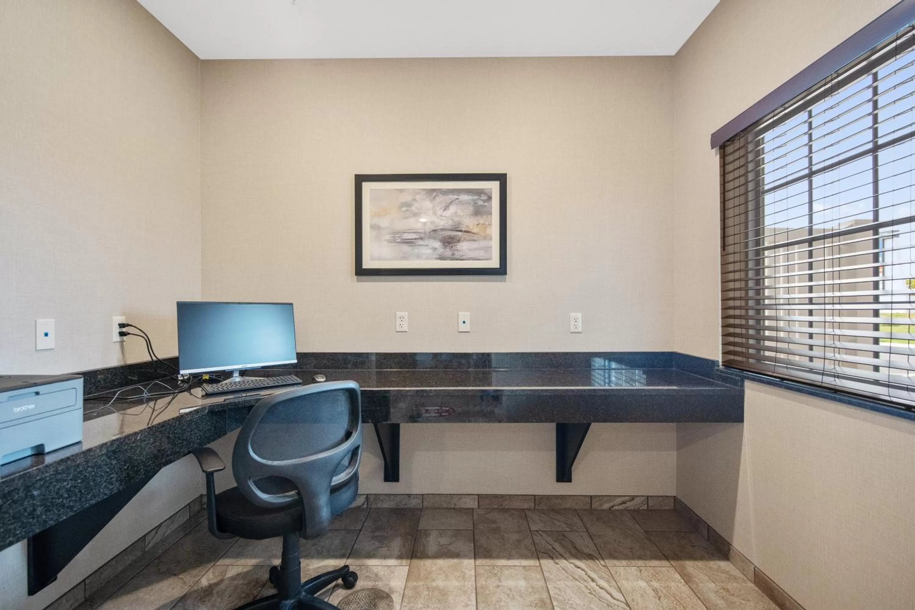 Business facilities in Cobblestone Hotel & Suites - Austin