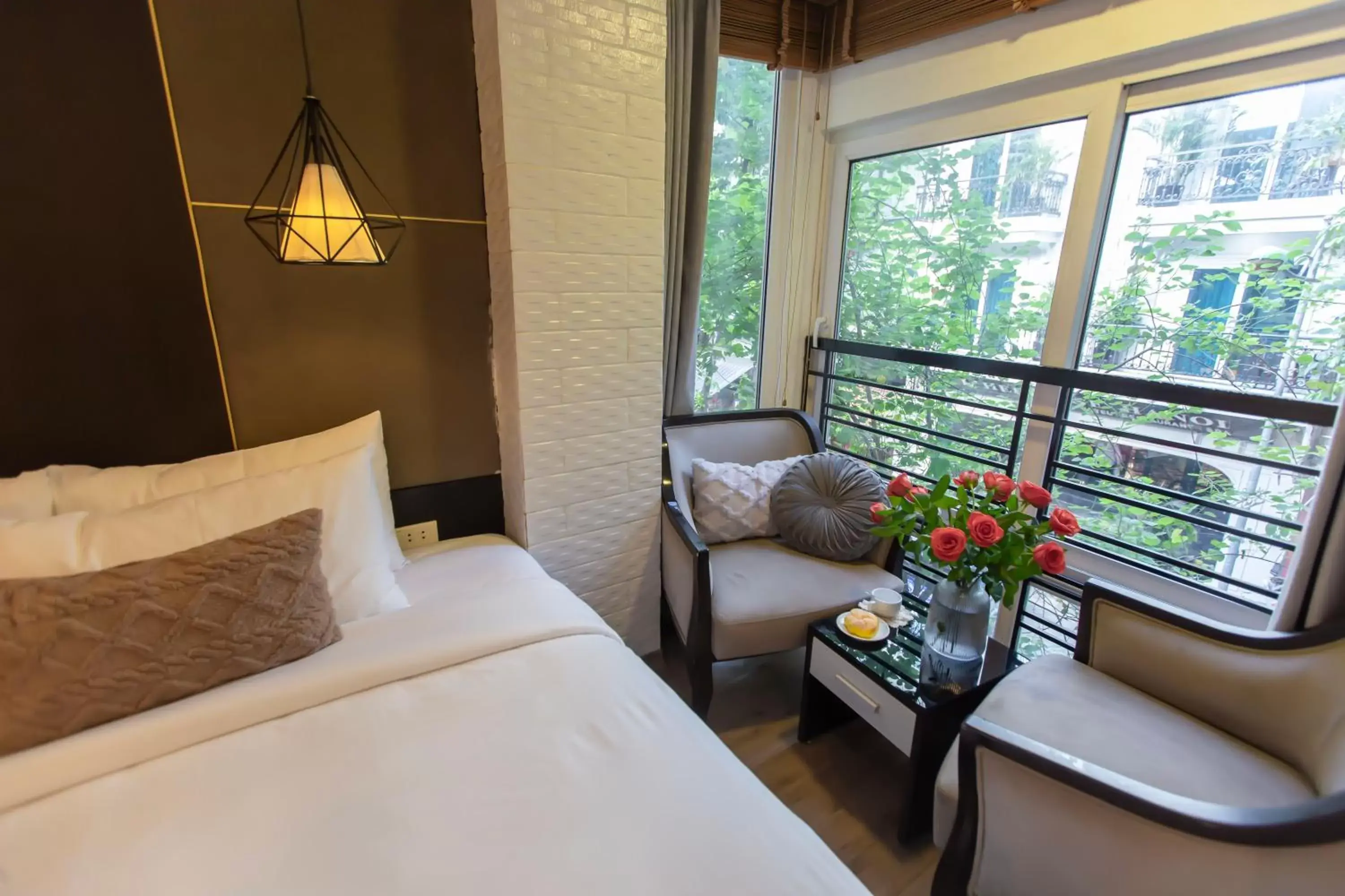 View (from property/room), Bed in Keypad Hotel - 24 Hang Ga View (from property/room), Bed in Keypad Hotel - 24 Hang Ga