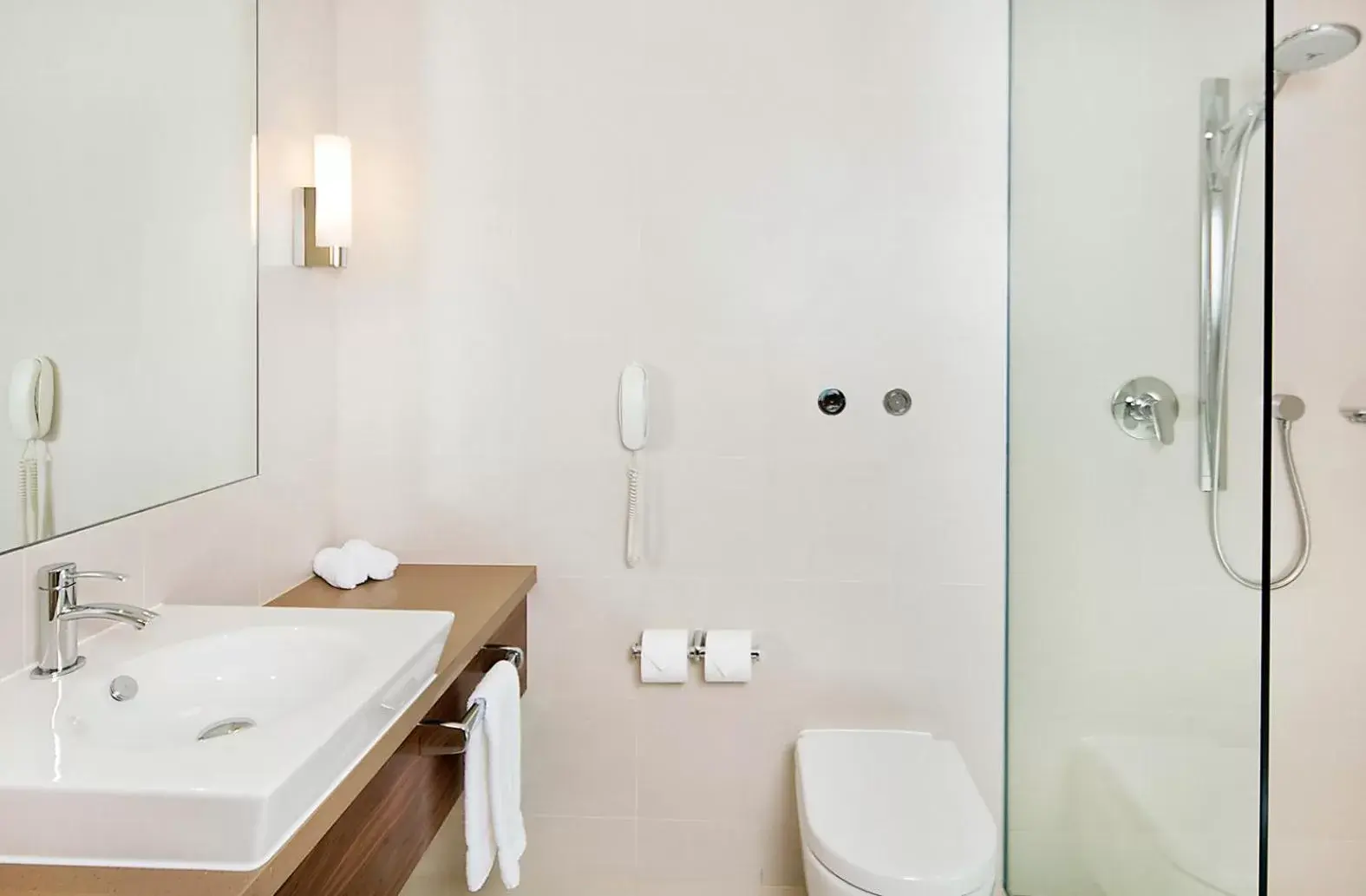 Bathroom in Hilton Brisbane