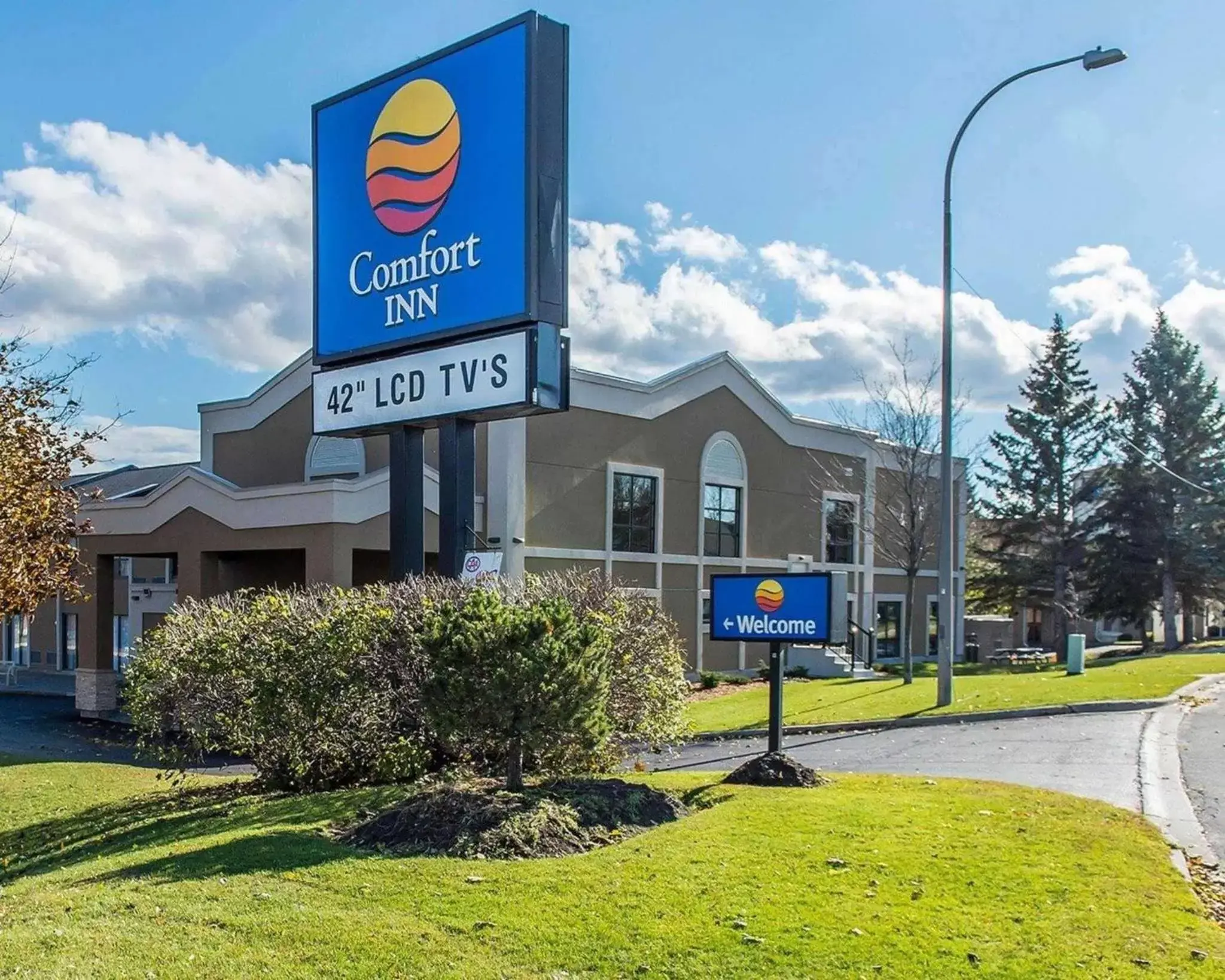 Property building in Comfort Inn Brockville