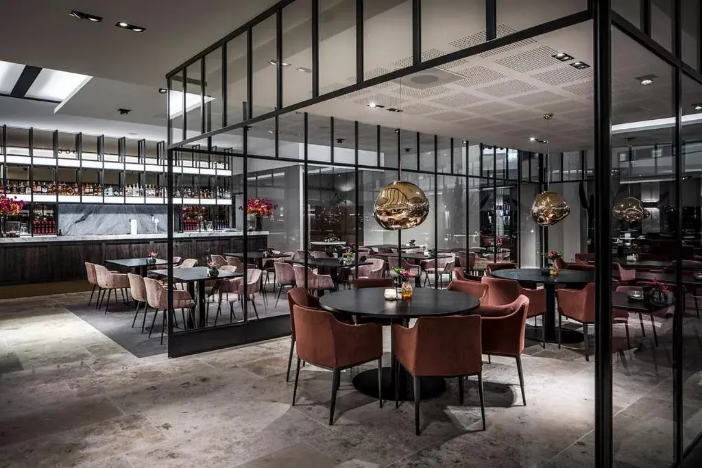 Restaurant/Places to Eat in Van der Valk Hotel Enschede