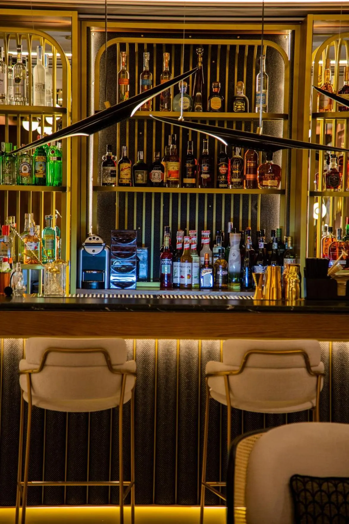 Lounge or bar in MYR Palacio Vallier