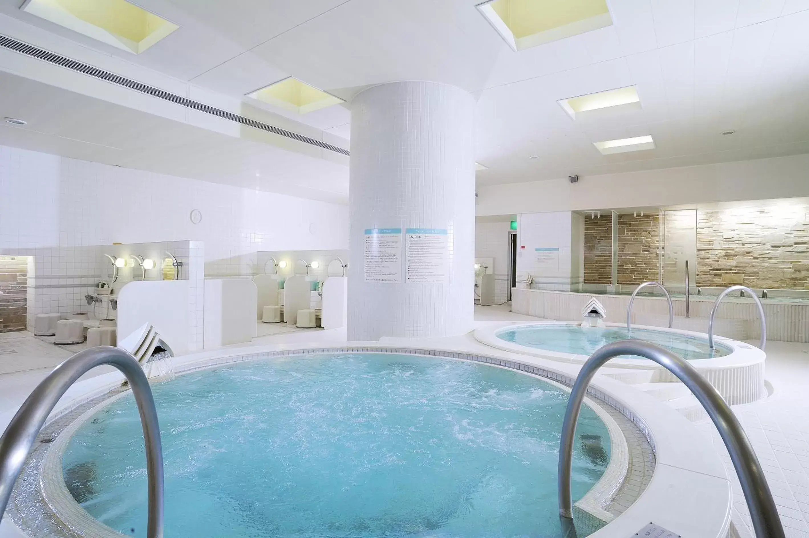 Spa and wellness centre/facilities, Swimming Pool in Hotel Emisia Sapporo