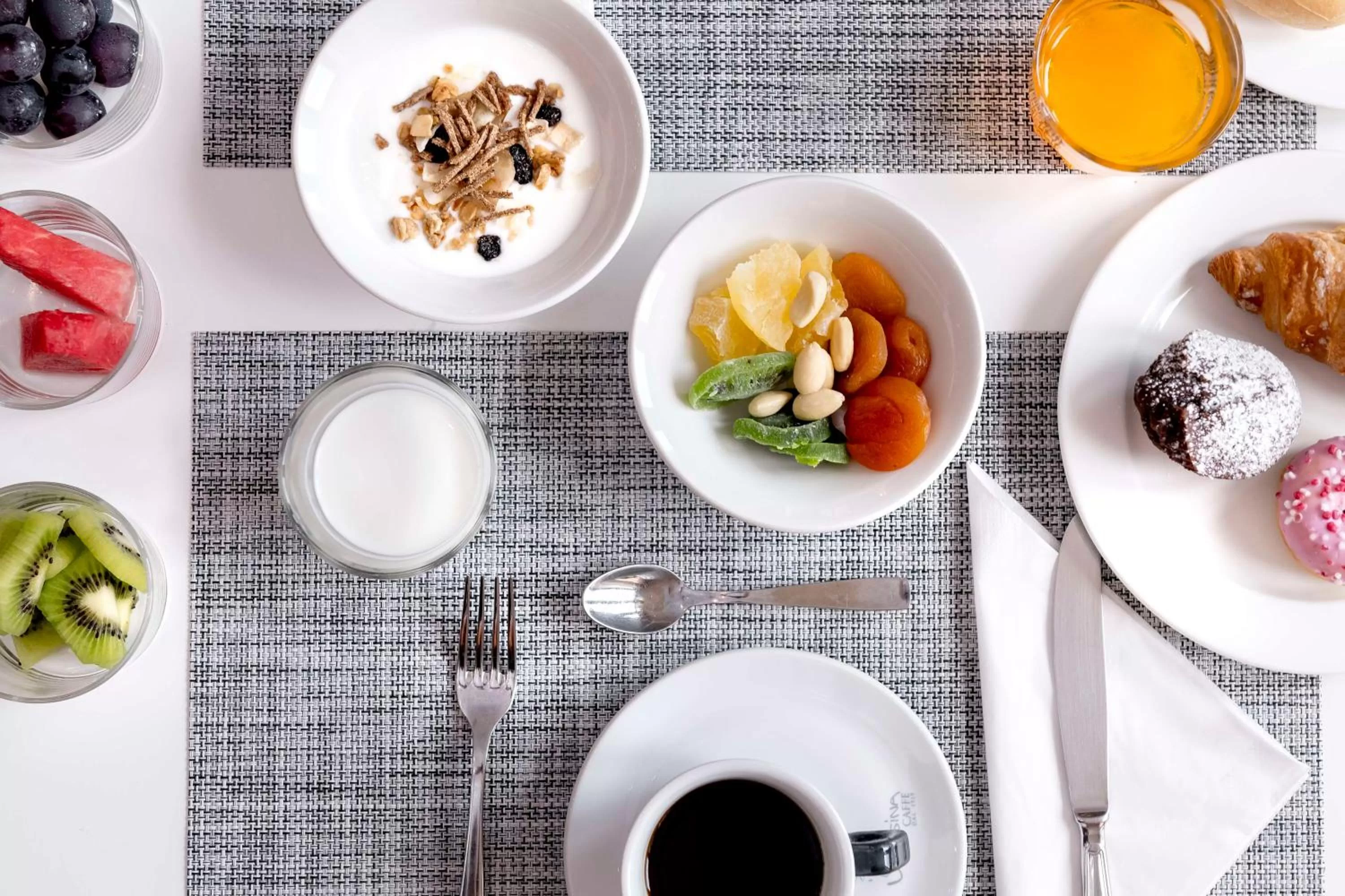 Breakfast in Best Western Cavalieri Della Corona