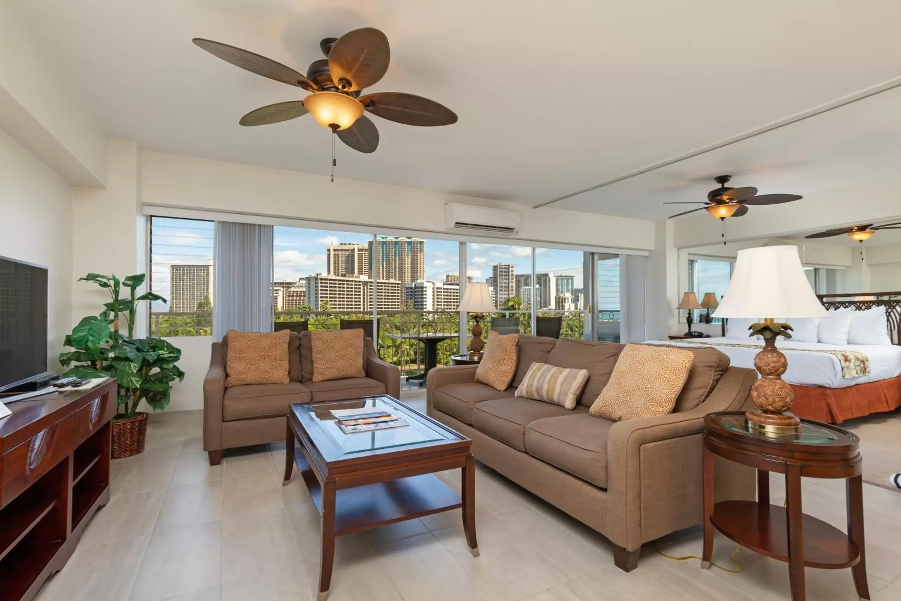 Living room, Seating Area in Castle Waikiki Shore Beachfront Condominiums