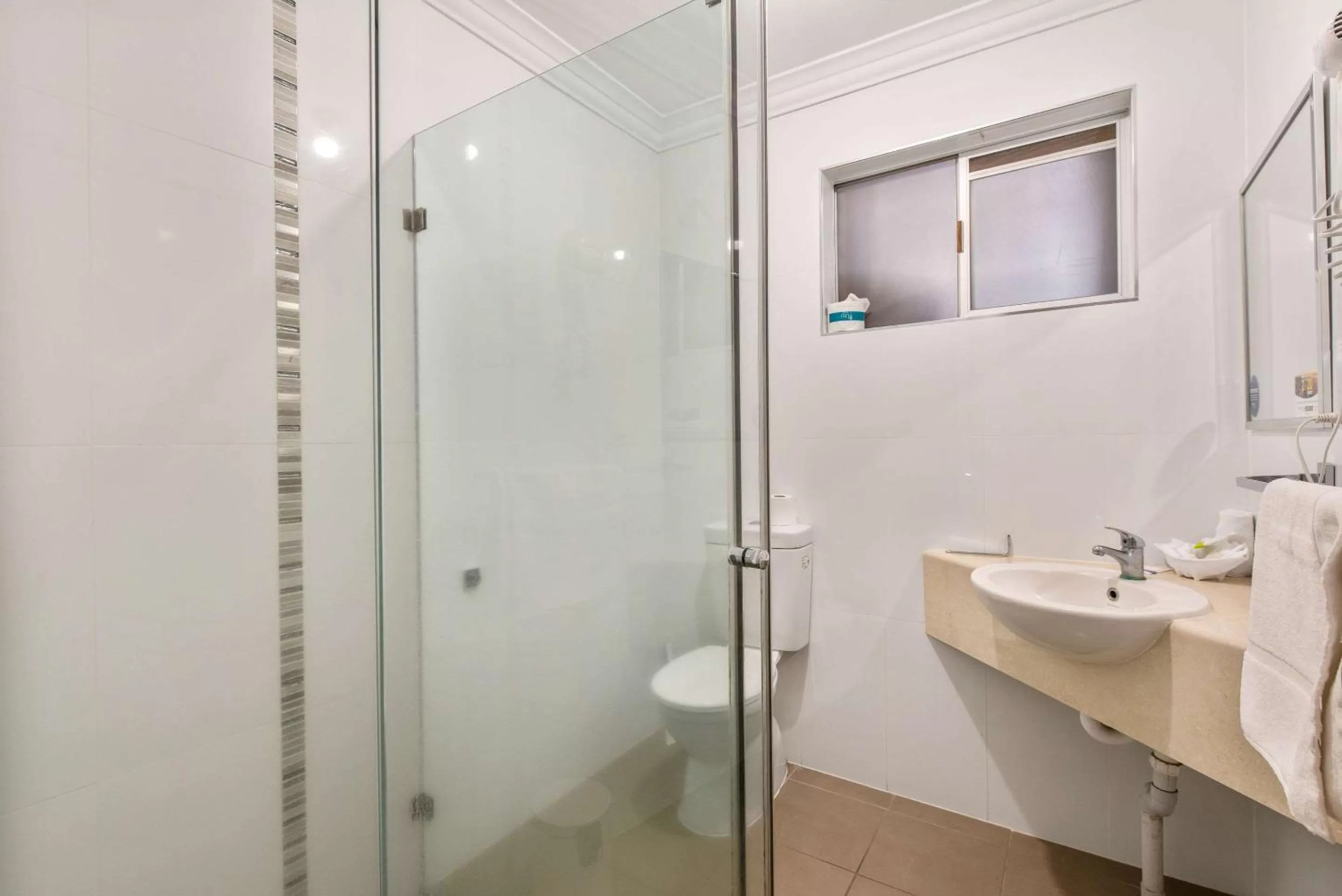 Bathroom in Comfort Inn Moree