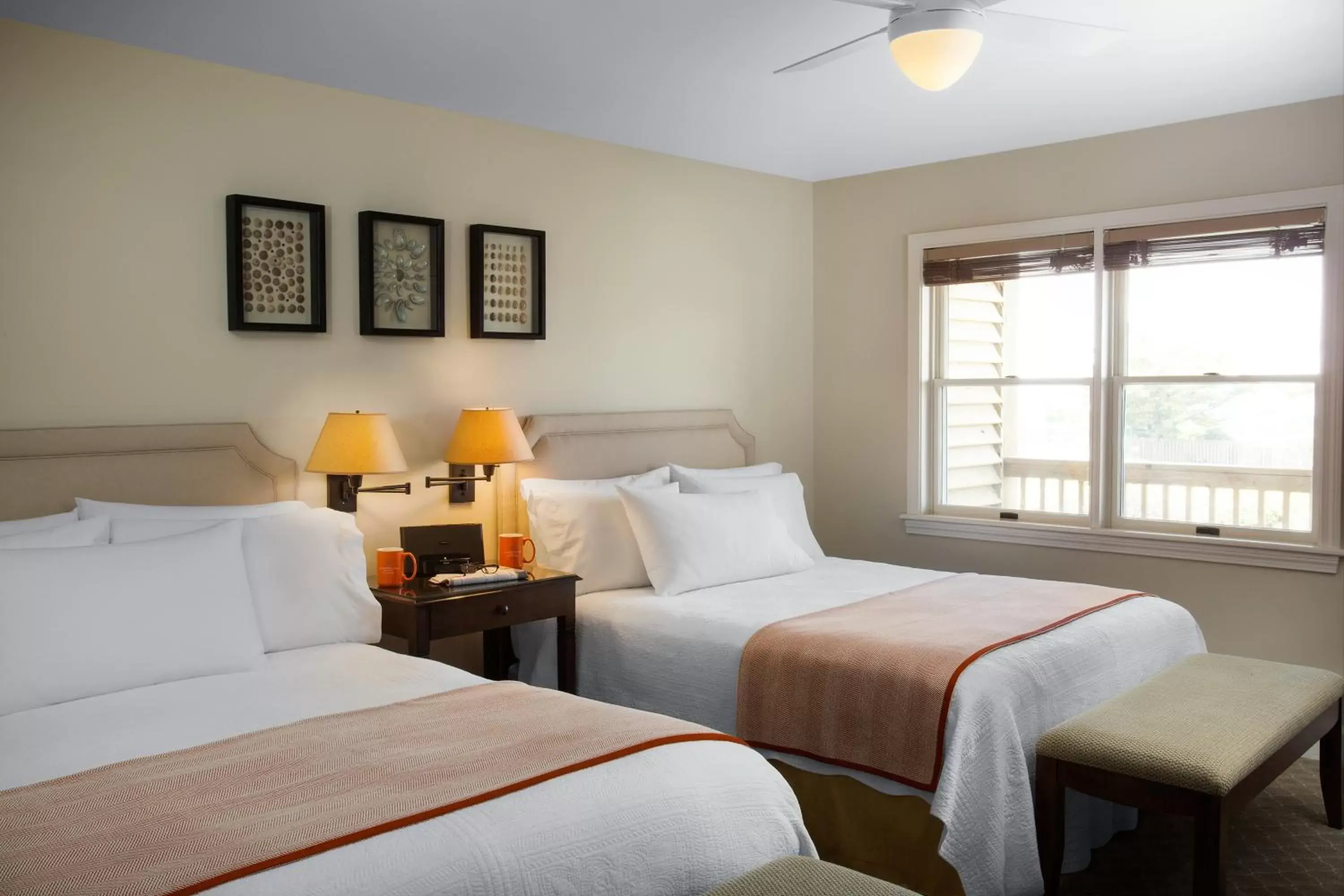 Photo of the whole room, Bed in Sanderling Resort Outer Banks