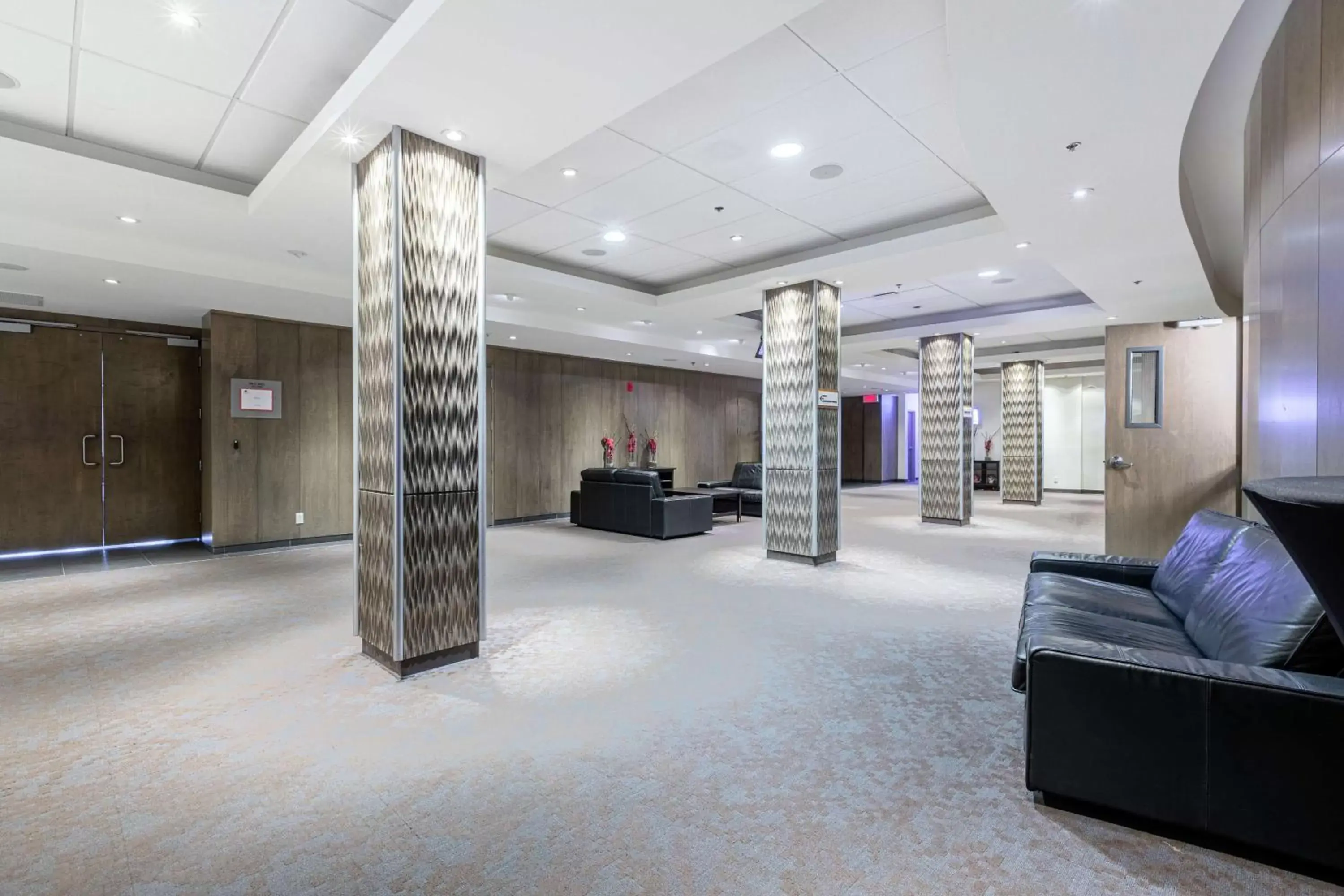 Meeting/conference room, Lobby/Reception in DoubleTree by Hilton Quebec Resort