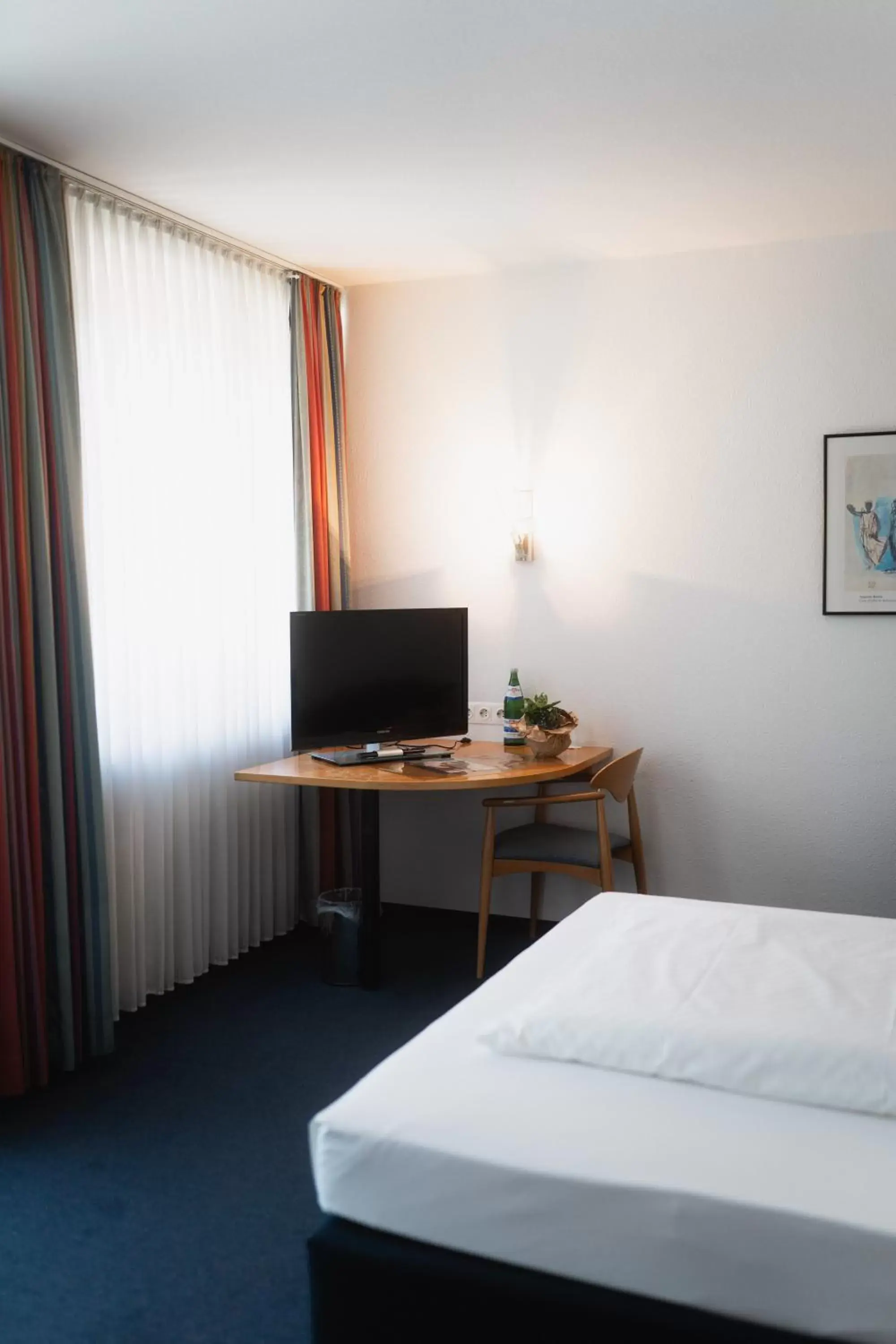 TV and multimedia, TV/Entertainment Center in Hotel am Weiher