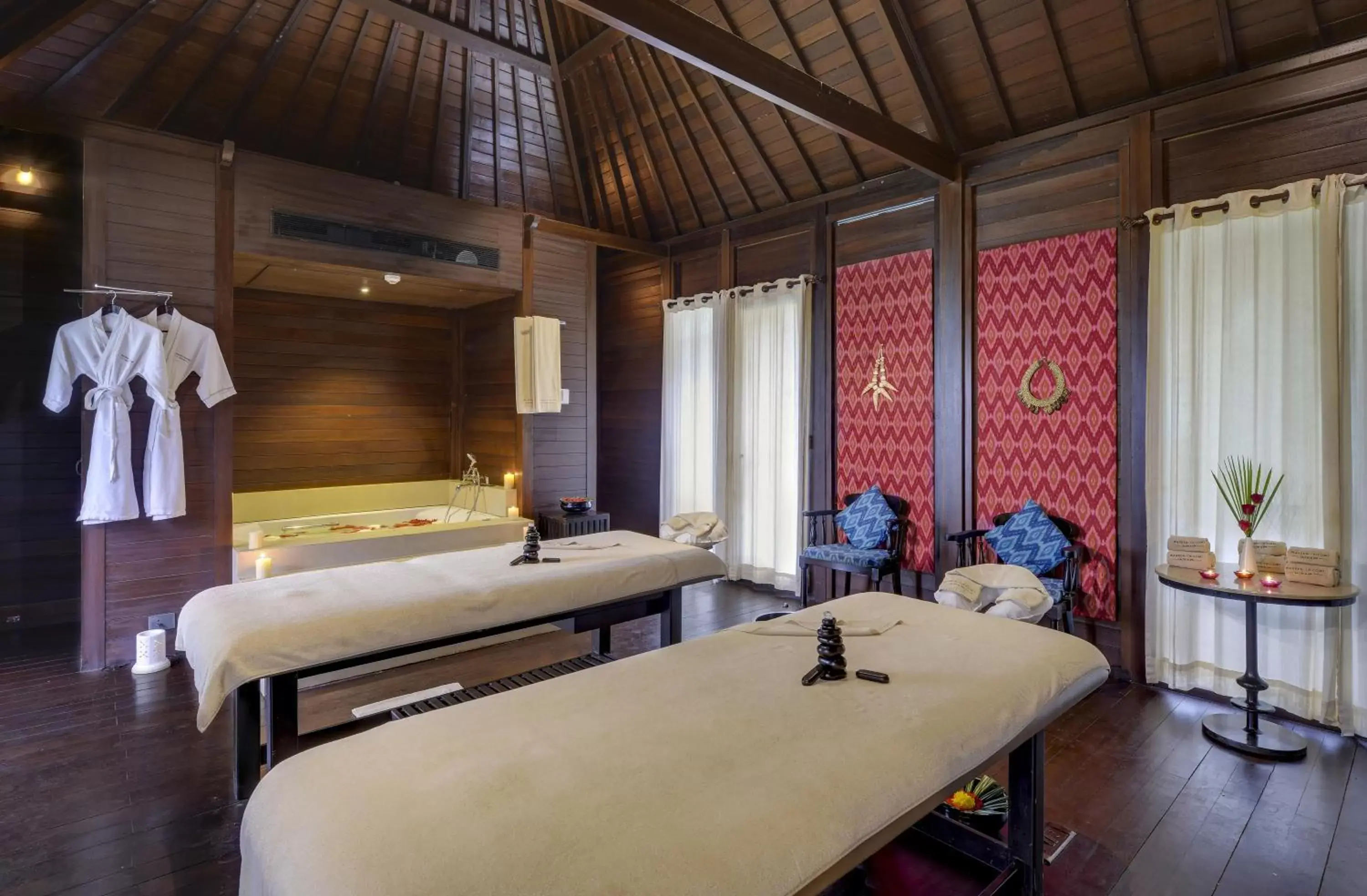 Massage in Novotel Goa Resort & Spa