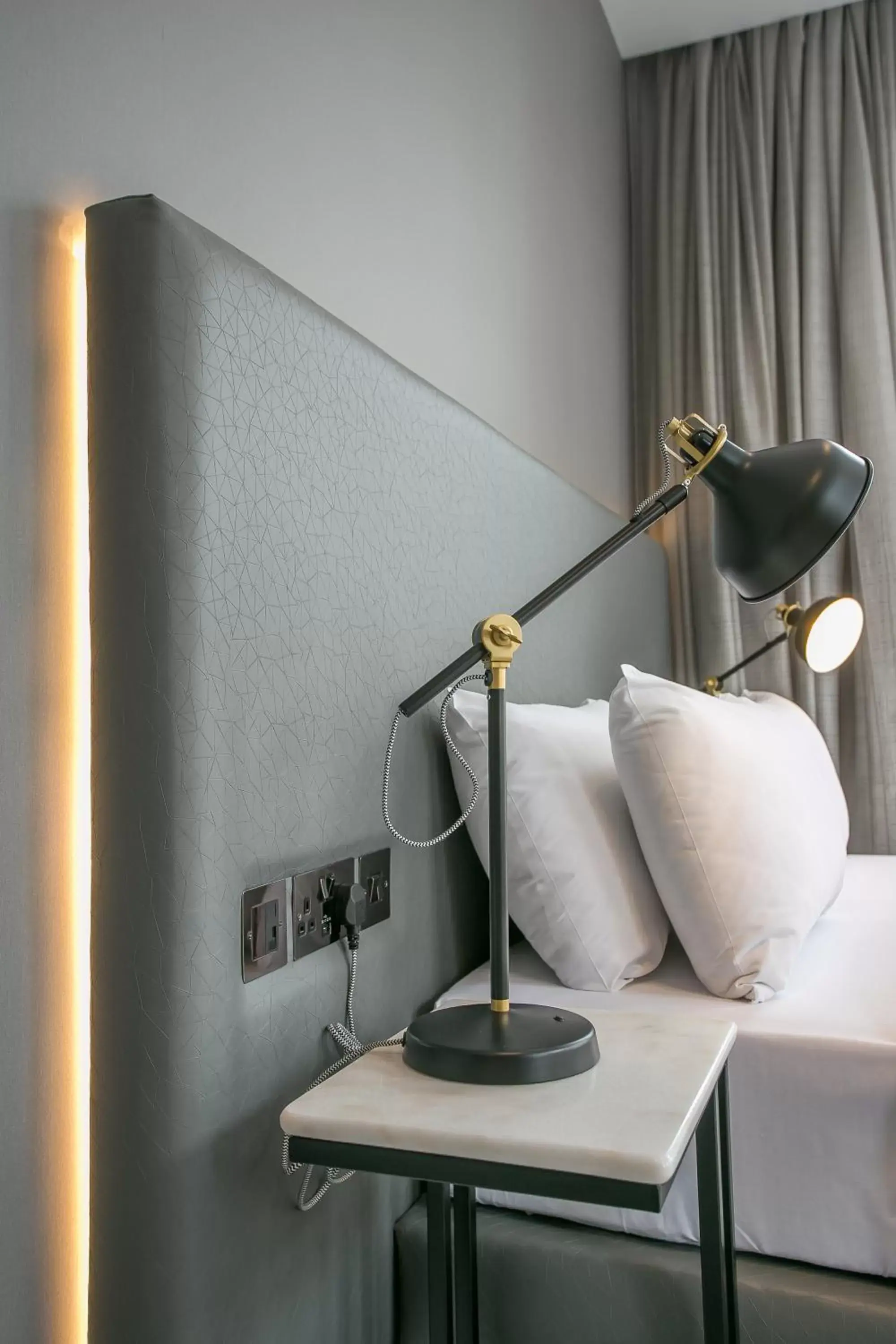 Bedroom in Grafton Street Studios by City Break Apartments