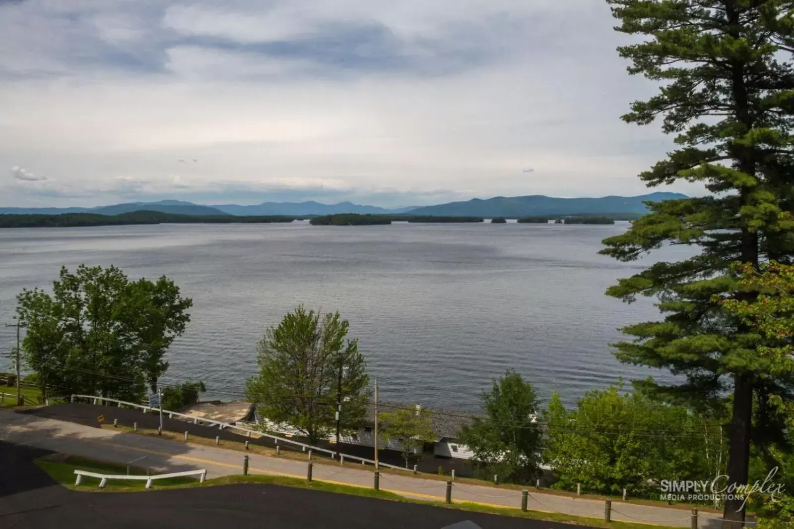 Balcony/Terrace in Belknap Point Inn