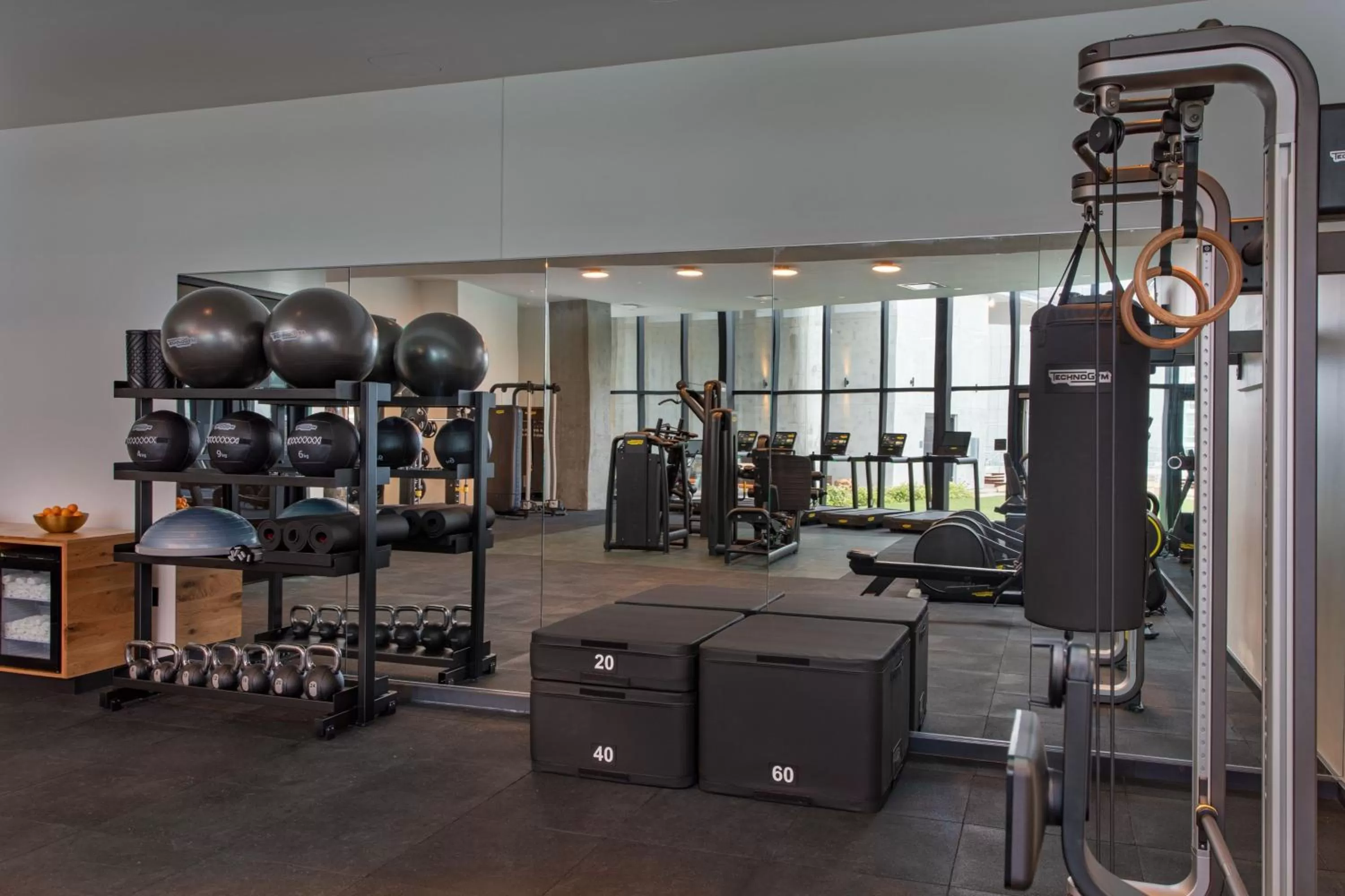 Fitness centre/facilities in W Nashville