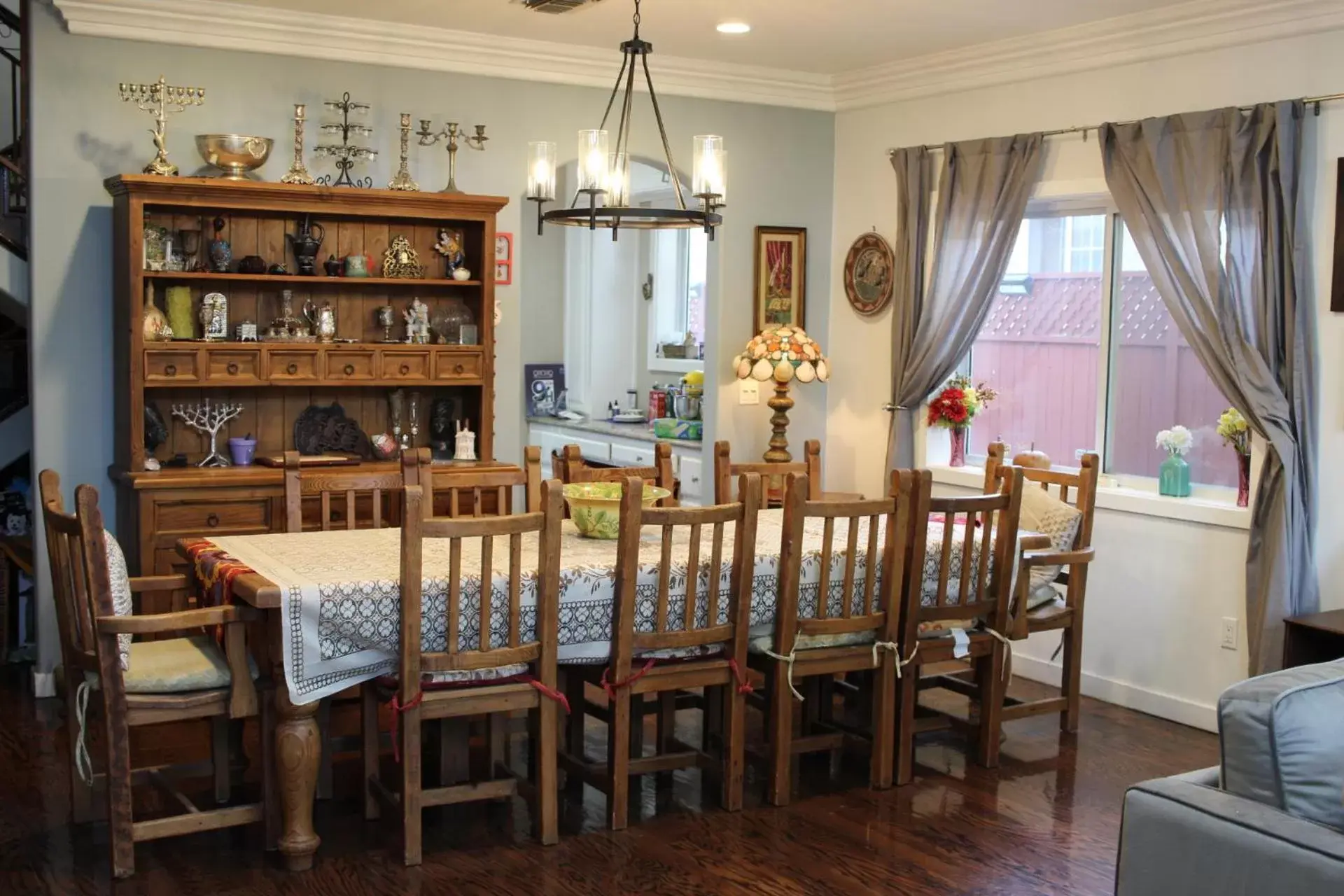 Dining area, Lounge/Bar in Sweet Dreams B&B LA