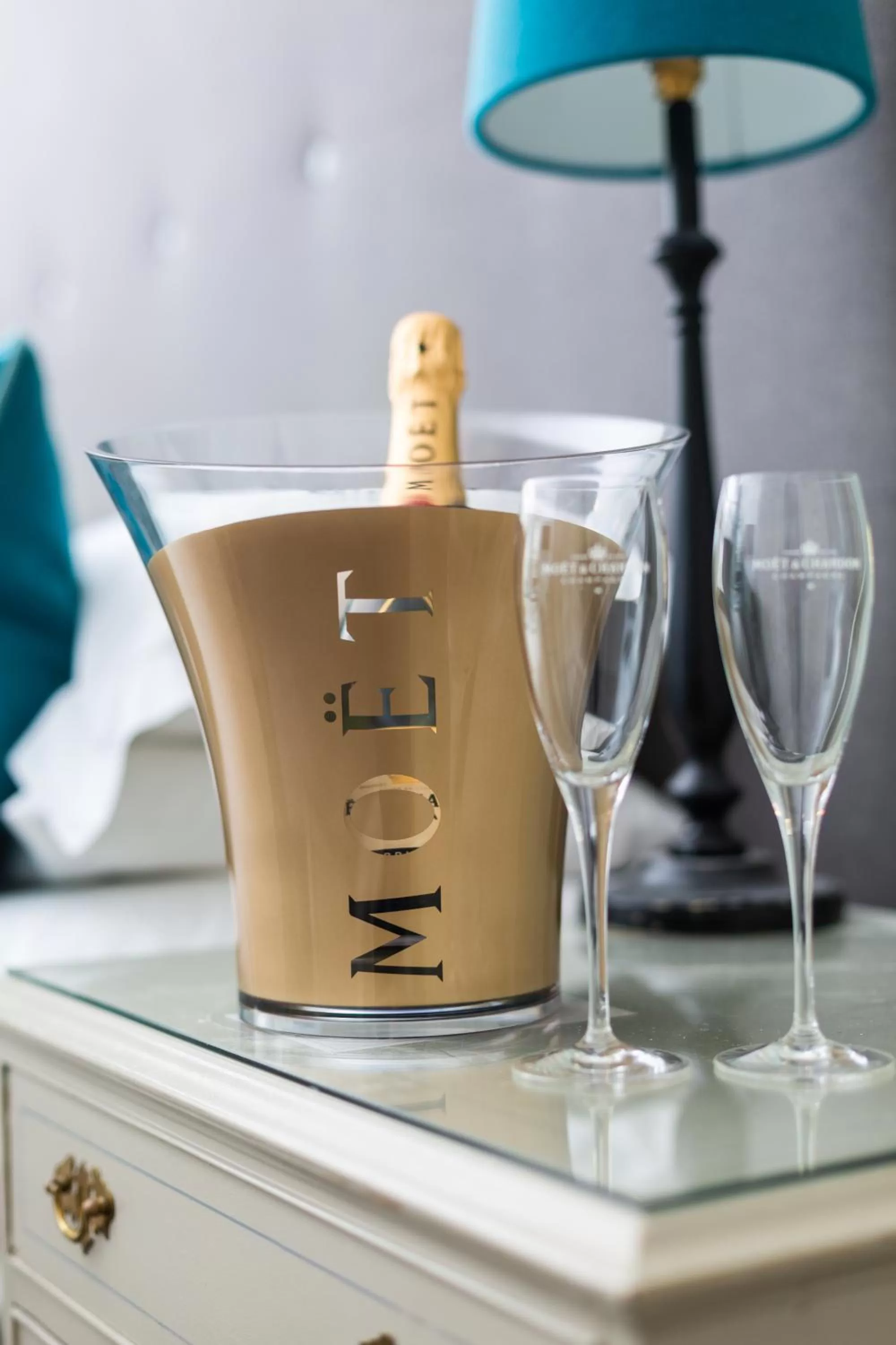 Drinks in The Roseate Villa Bath