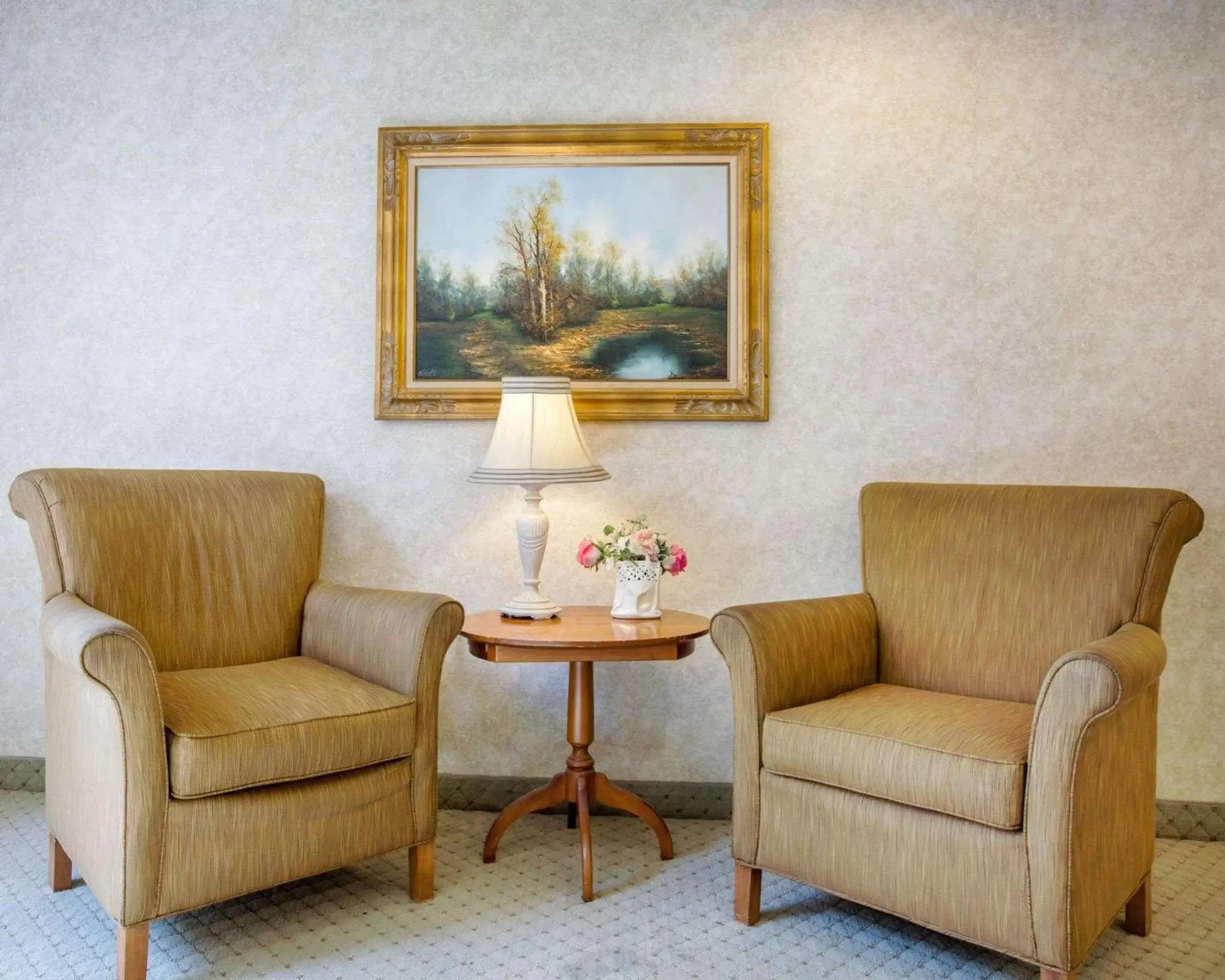 Lobby or reception, Seating Area in Comfort Inn Marina on the Monterey Bay