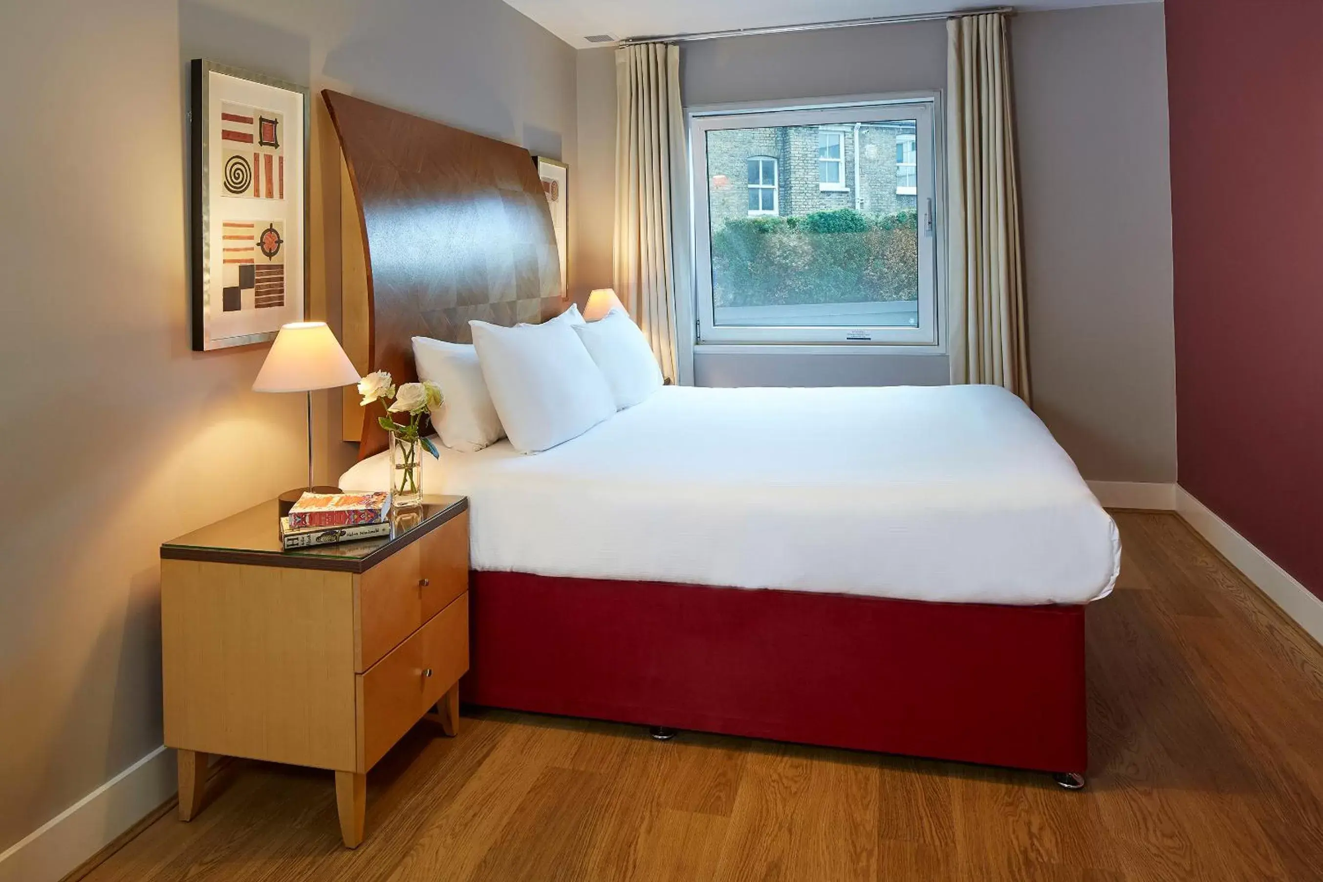 Bedroom, Bed in Marlin Apartments London Bridge - Empire Square