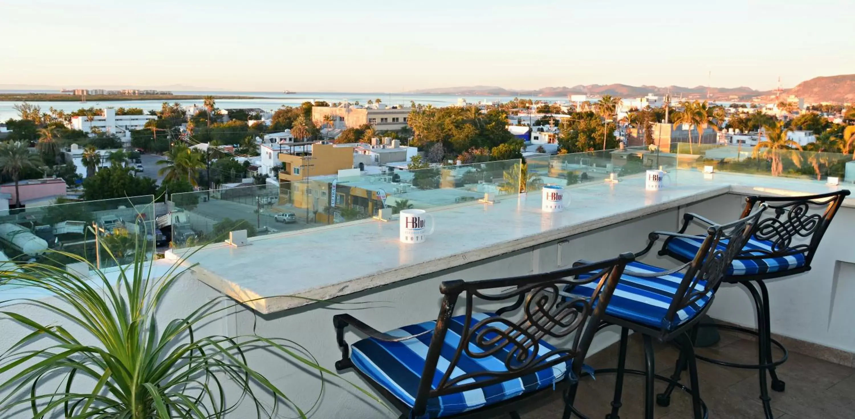 Balcony/Terrace, Pool View in Hotel HBlue