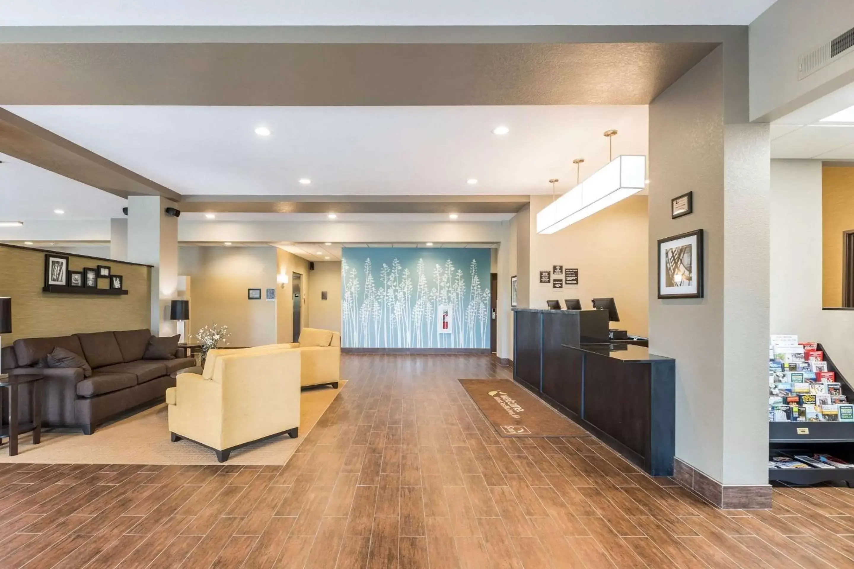 Lobby or reception, Lobby/Reception in Sleep Inn & Suites West Des Moines near Jordan Creek