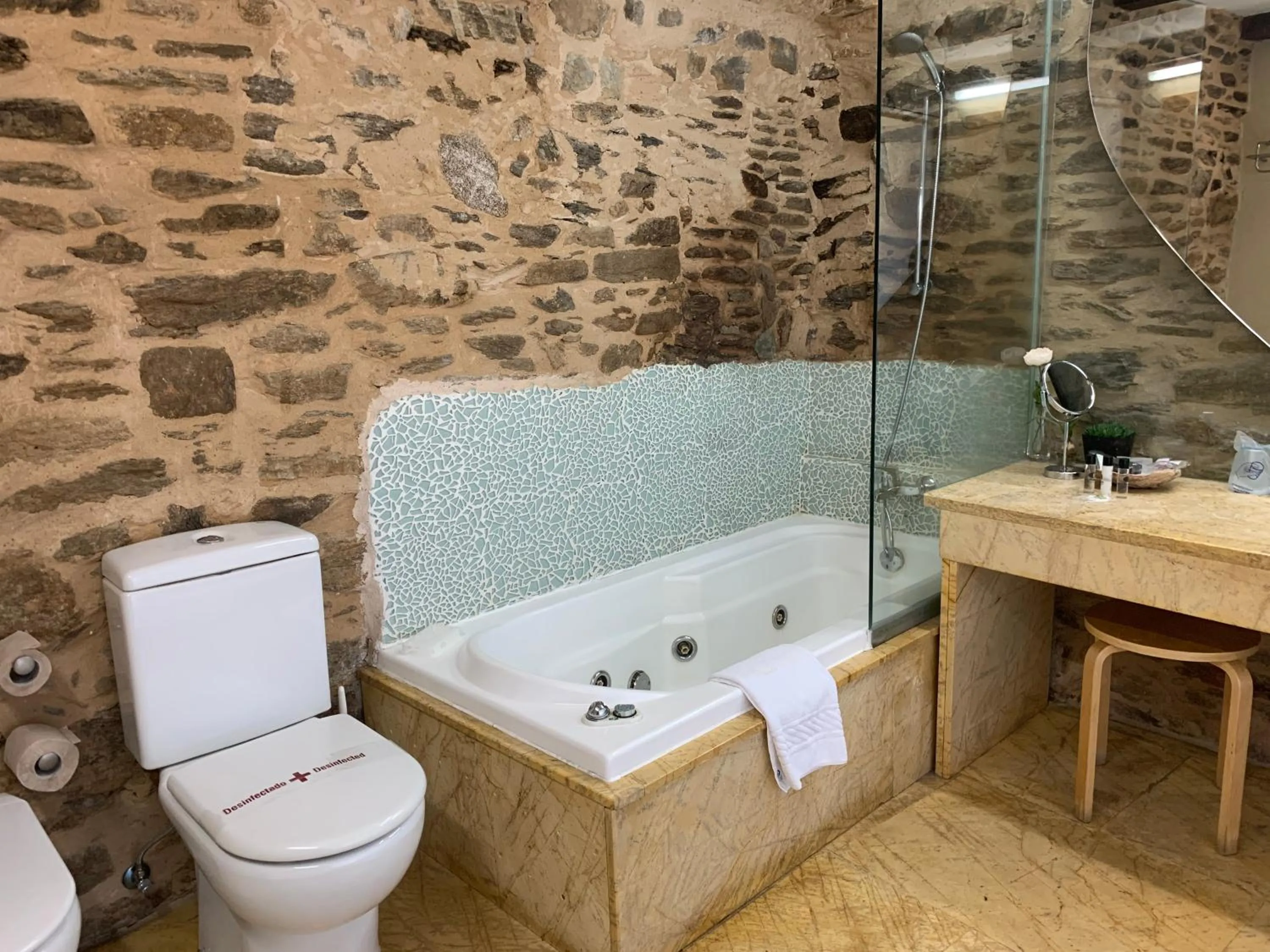 Hot Tub in Posada Real La Carteria