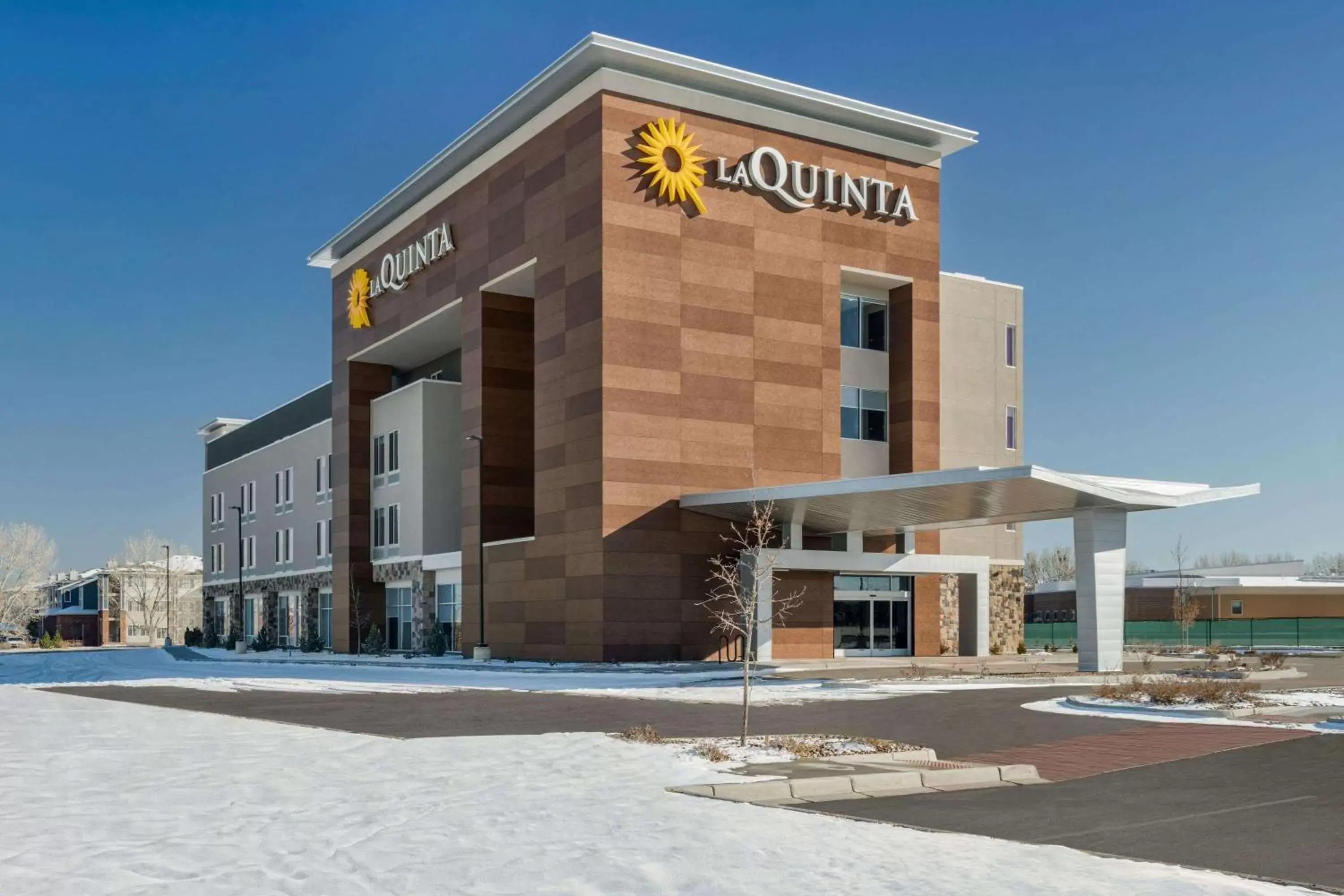 Property Building in La Quinta Inn & Suites by Wyndham Denver Parker