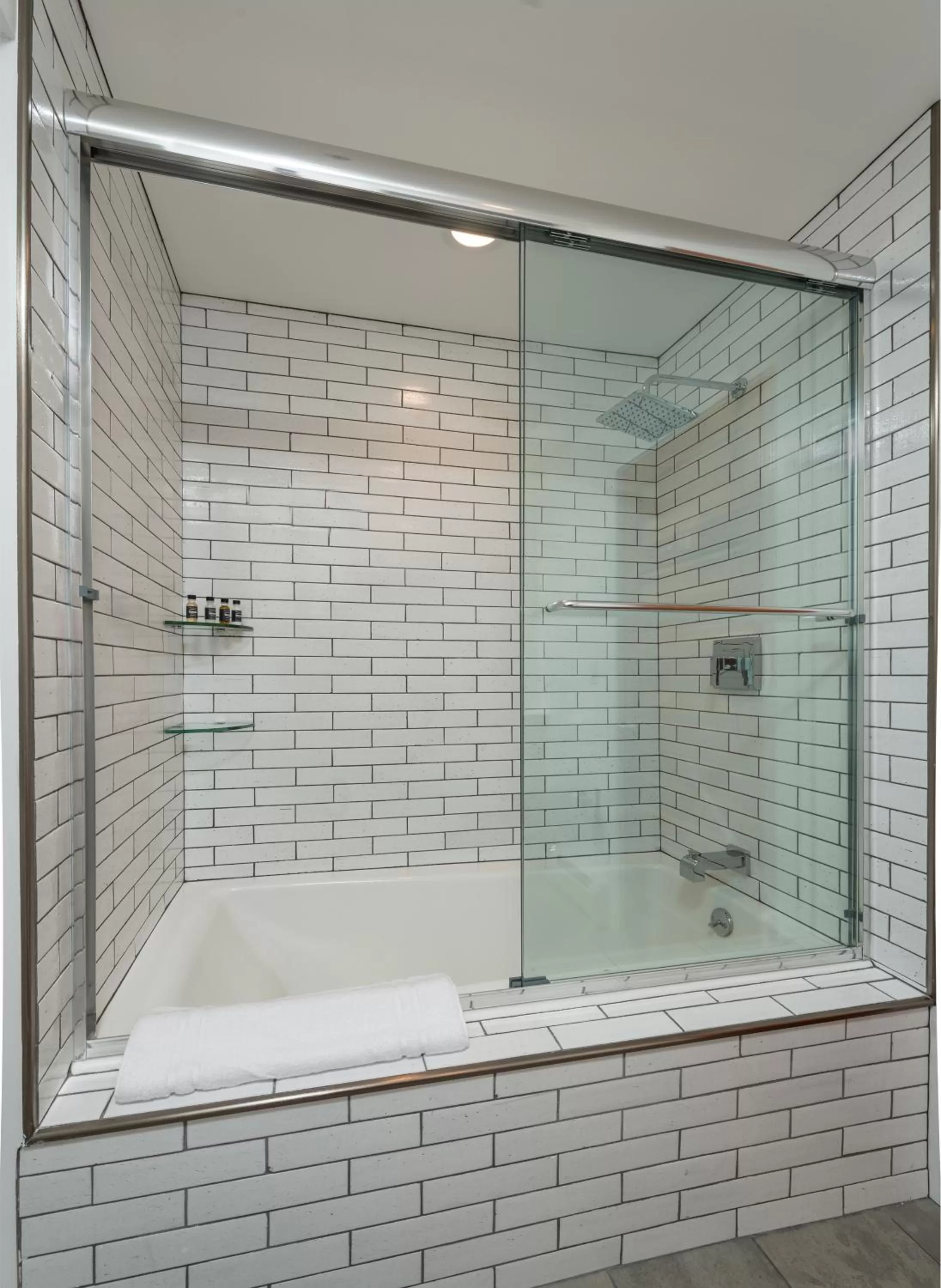 Bathroom in ViewPoint Hotel