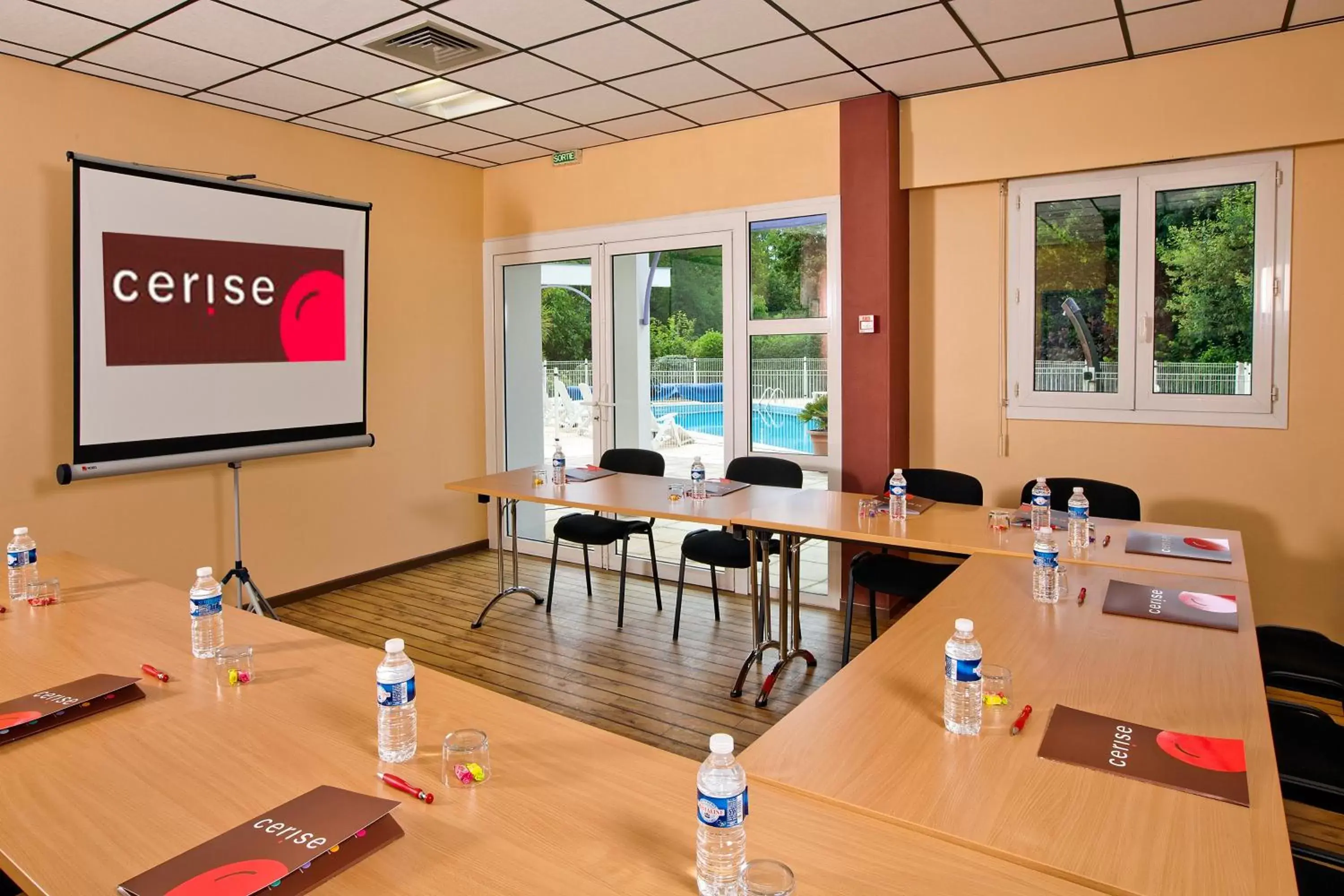 Meeting/conference room in CERISE Dax - Les Jardins du Lac