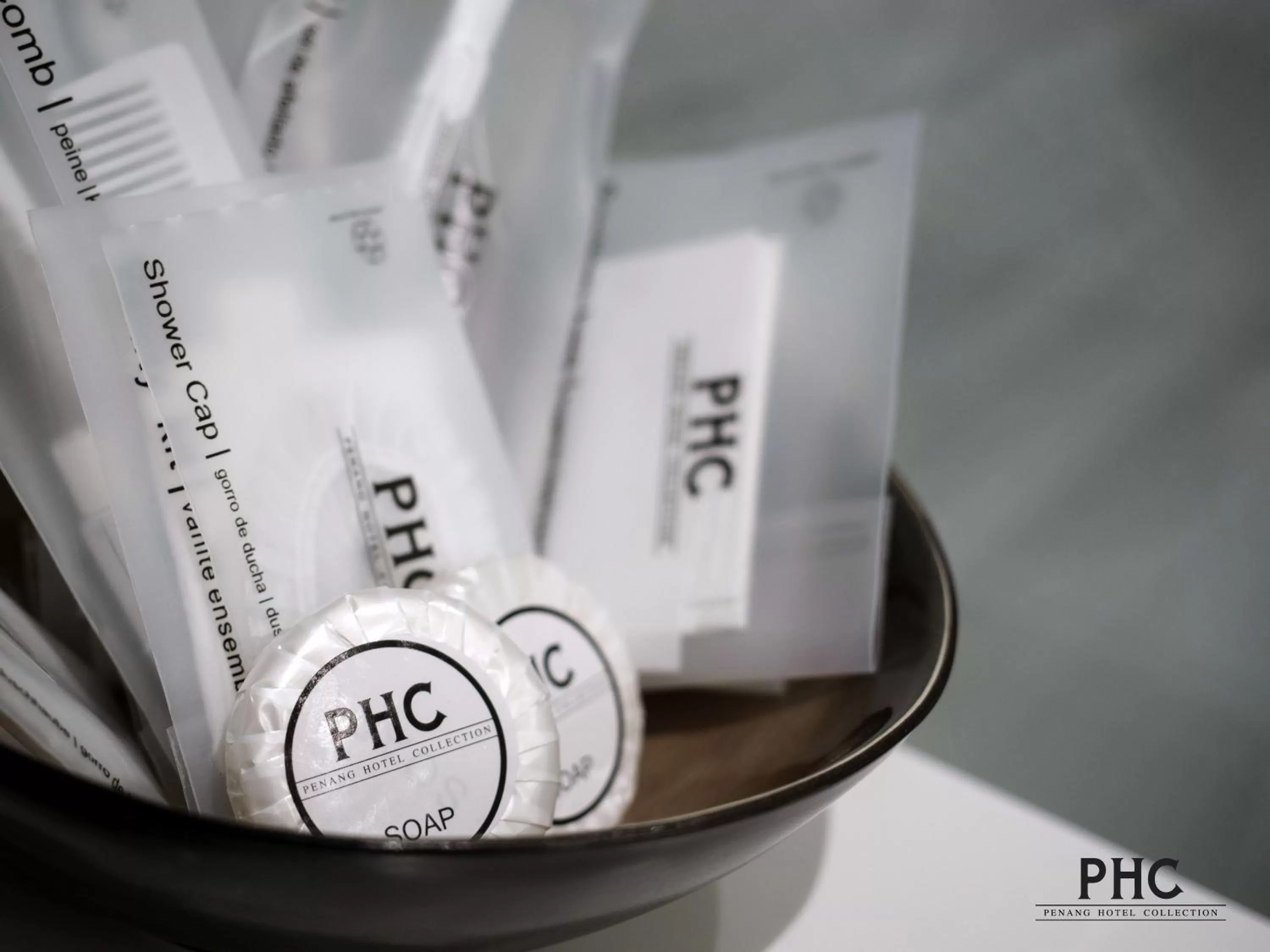 Shower in Ropewalk Piazza Hotel Managed by The Ascott Limited