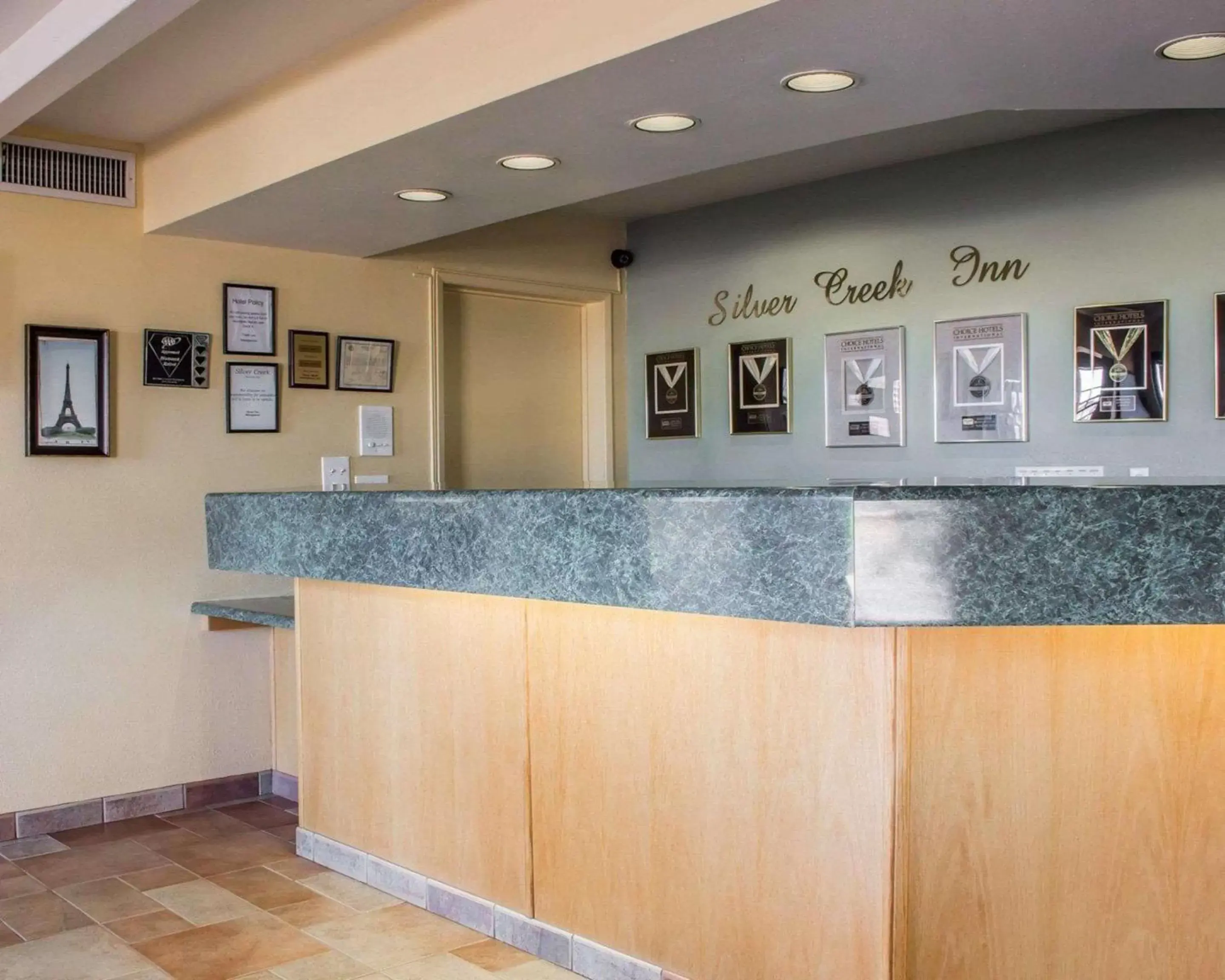 Lobby or reception, Lobby/Reception in Rodeway Inn Silver Creek Inn