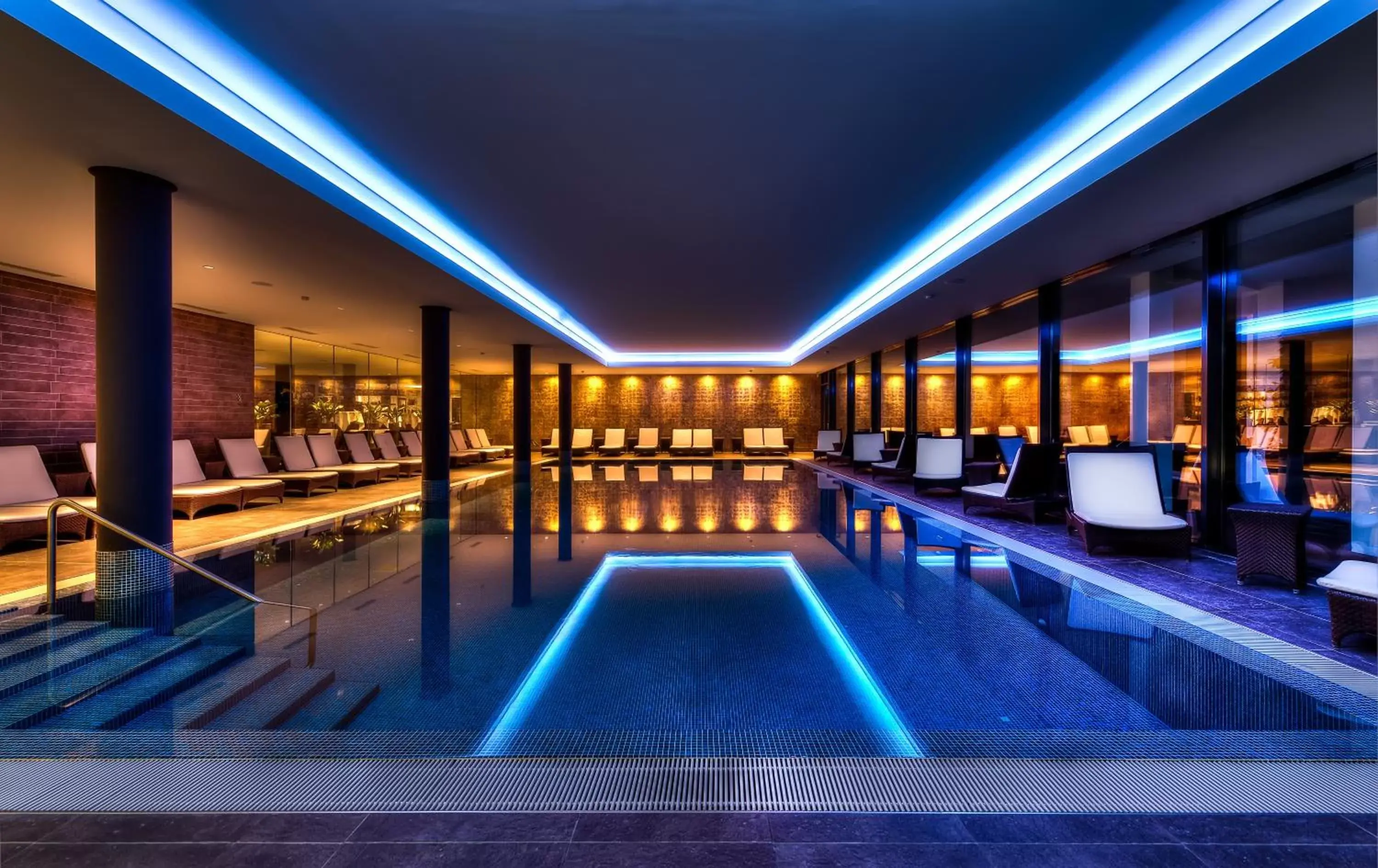 Swimming Pool in Wellnesshotel Golf Panorama