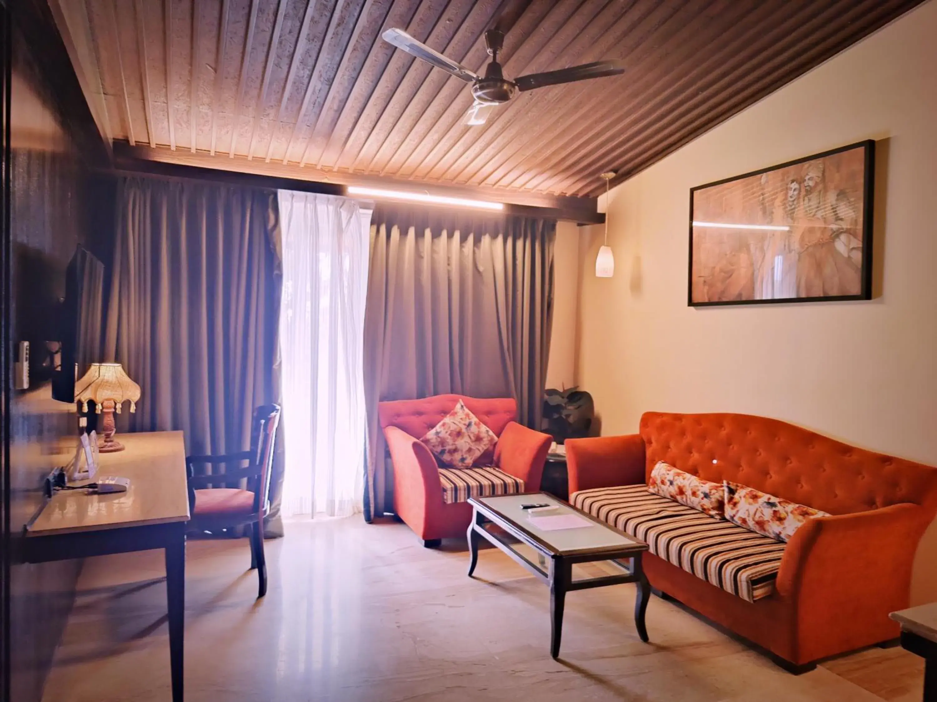 Living room, Seating Area in Regenta MPG Club Mahabaleshwar