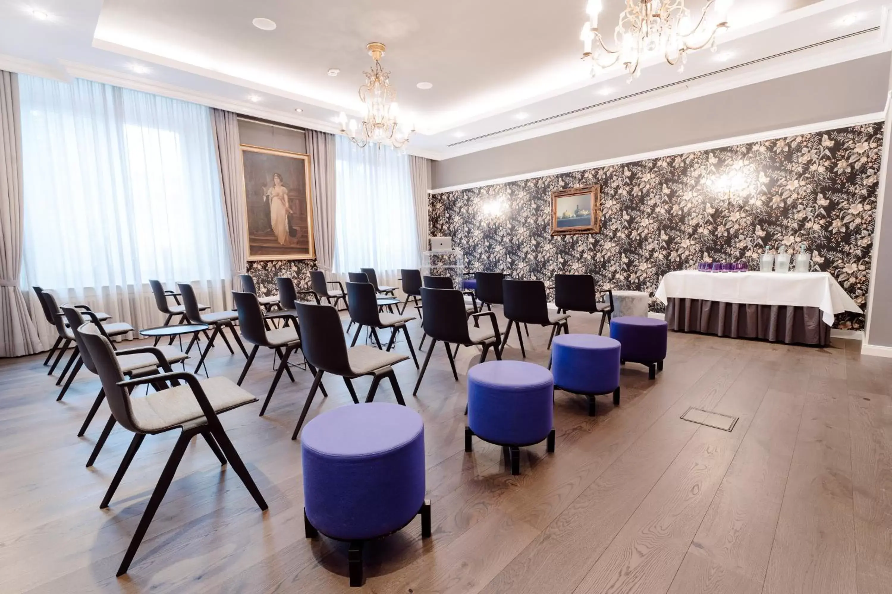 Meeting/conference room, Restaurant/Places to Eat in Hotel Kaiserhof