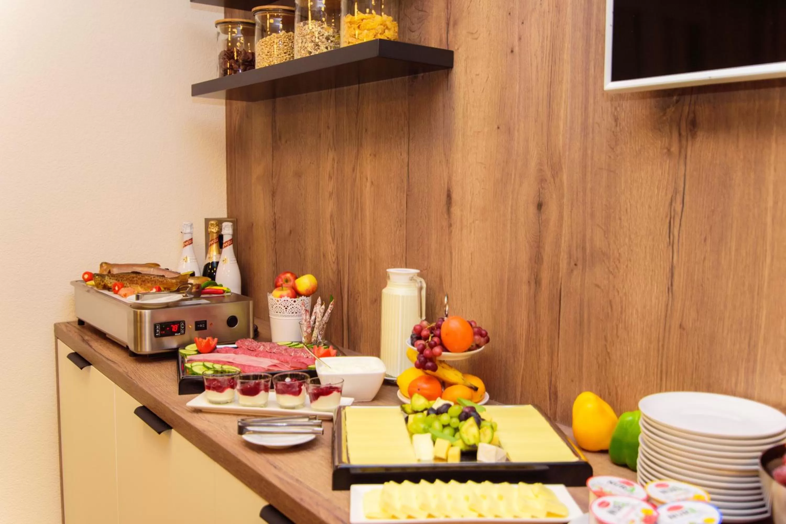 Breakfast in Hotel TwentyFour Living