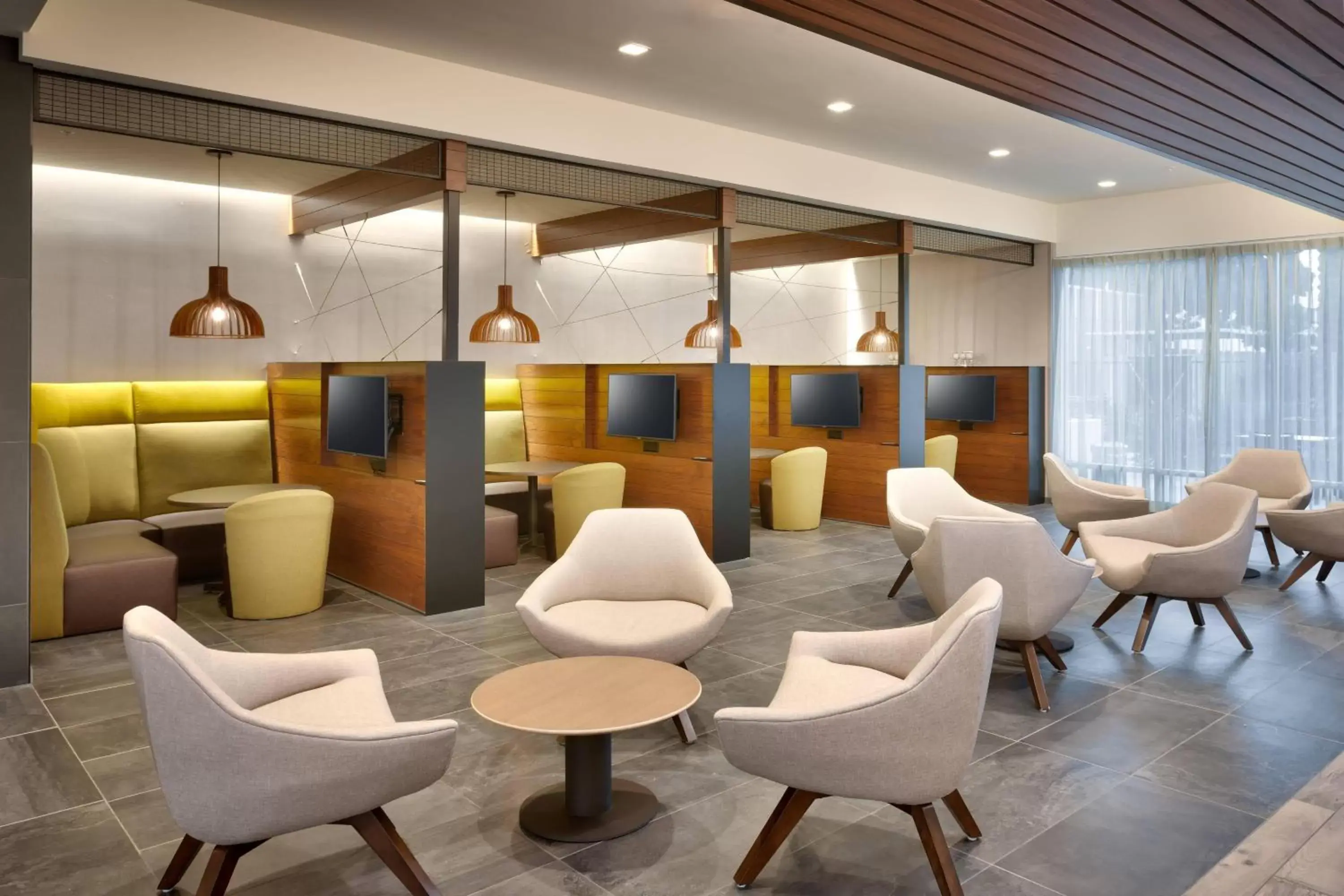 Lobby or reception, Lounge/Bar in Courtyard by Marriott Los Angeles LAX/Hawthorne
