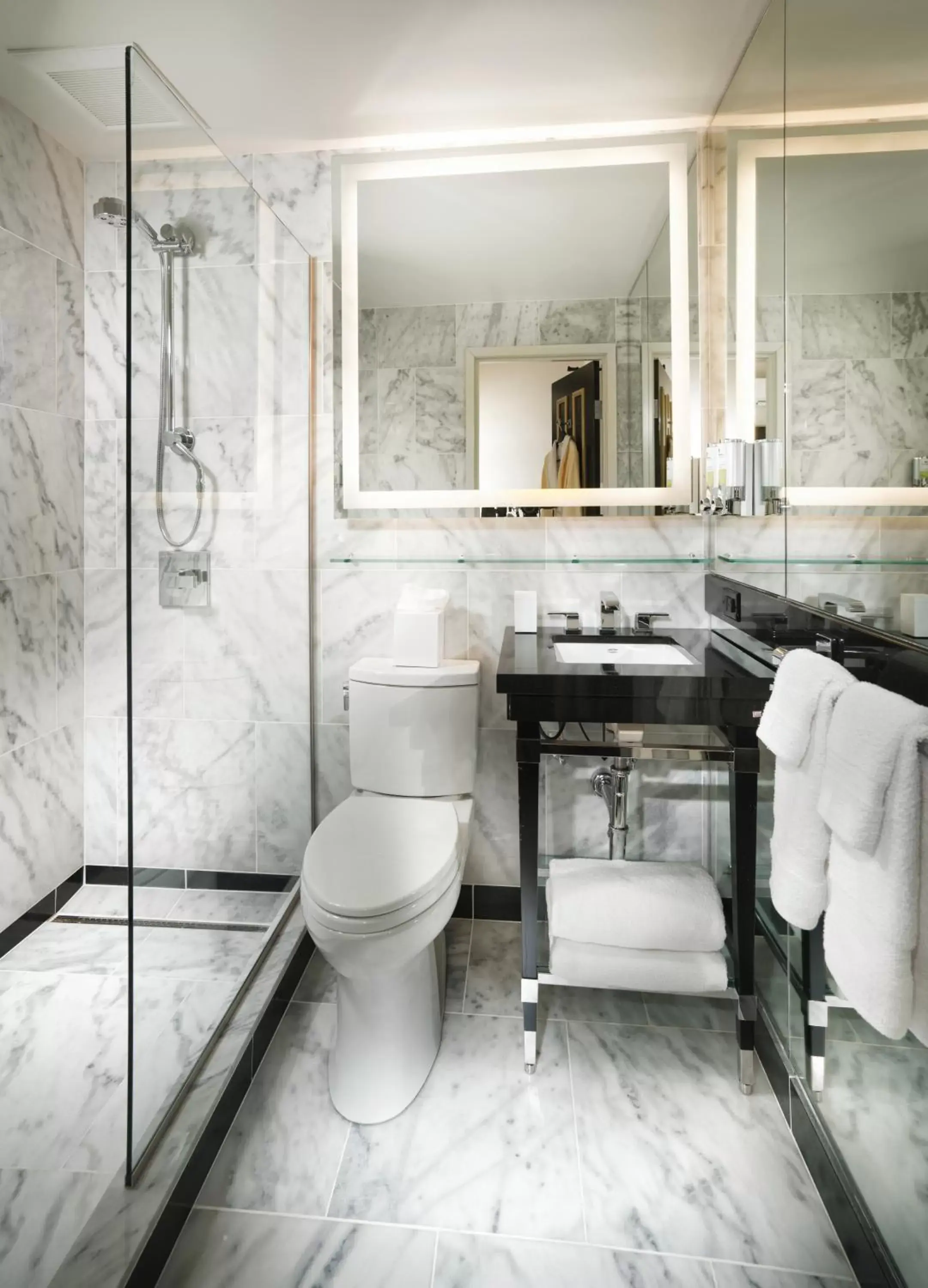 Bathroom in Staypineapple, An Elegant Hotel, Union Square